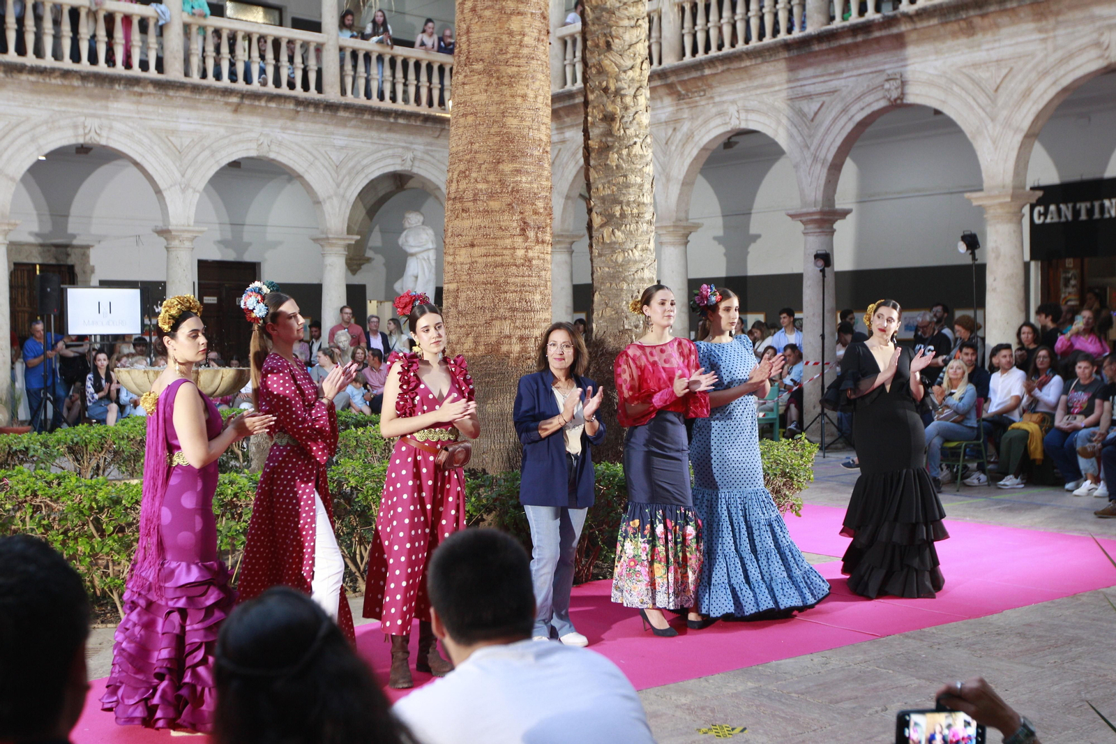 Imágenes de la Noche en Blanco en Almería