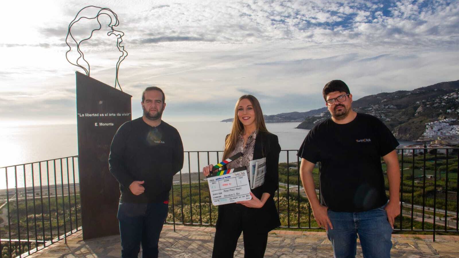 Los responsables del proyecto con la redactora de Granada Hoy Noelia Gómez Mira.