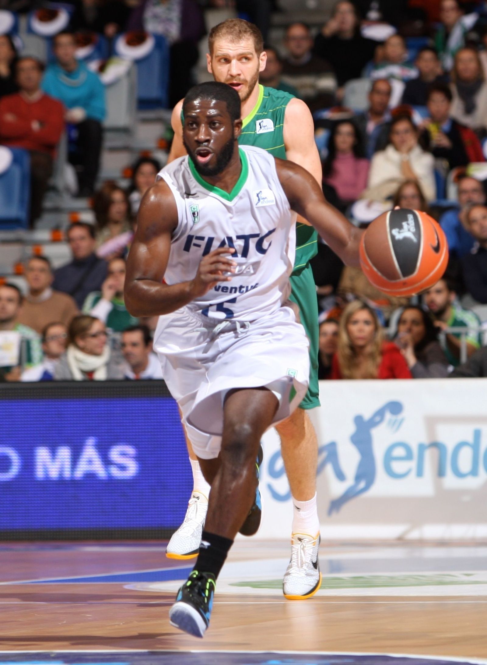 Se retira Pooh Jeter, ex jugador del Unicaja