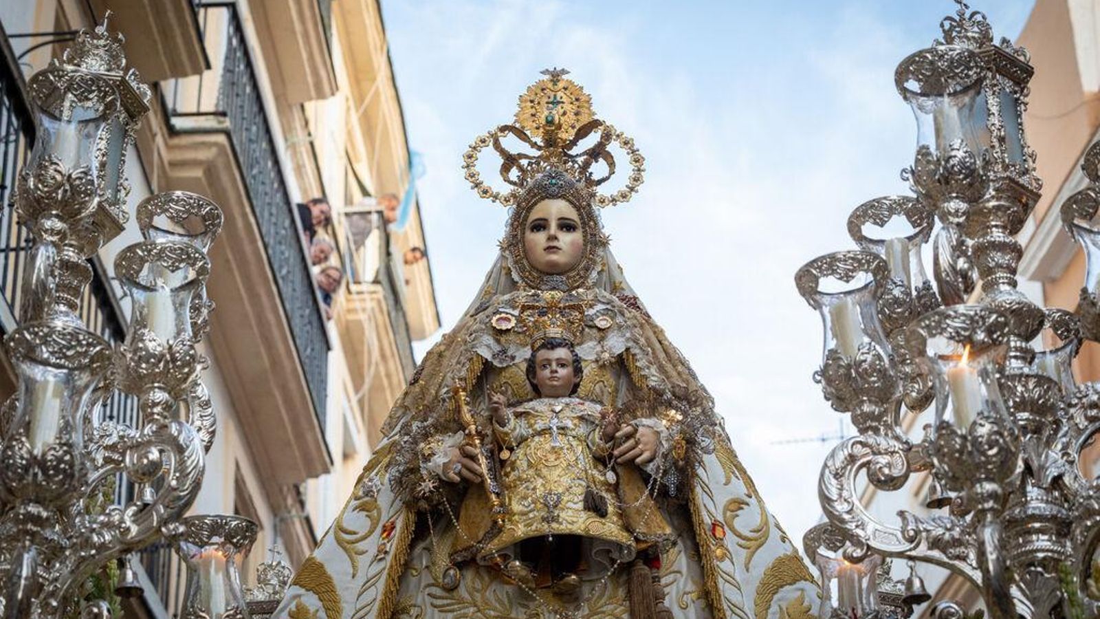La Virgen del Rosario, patrona de Cádiz