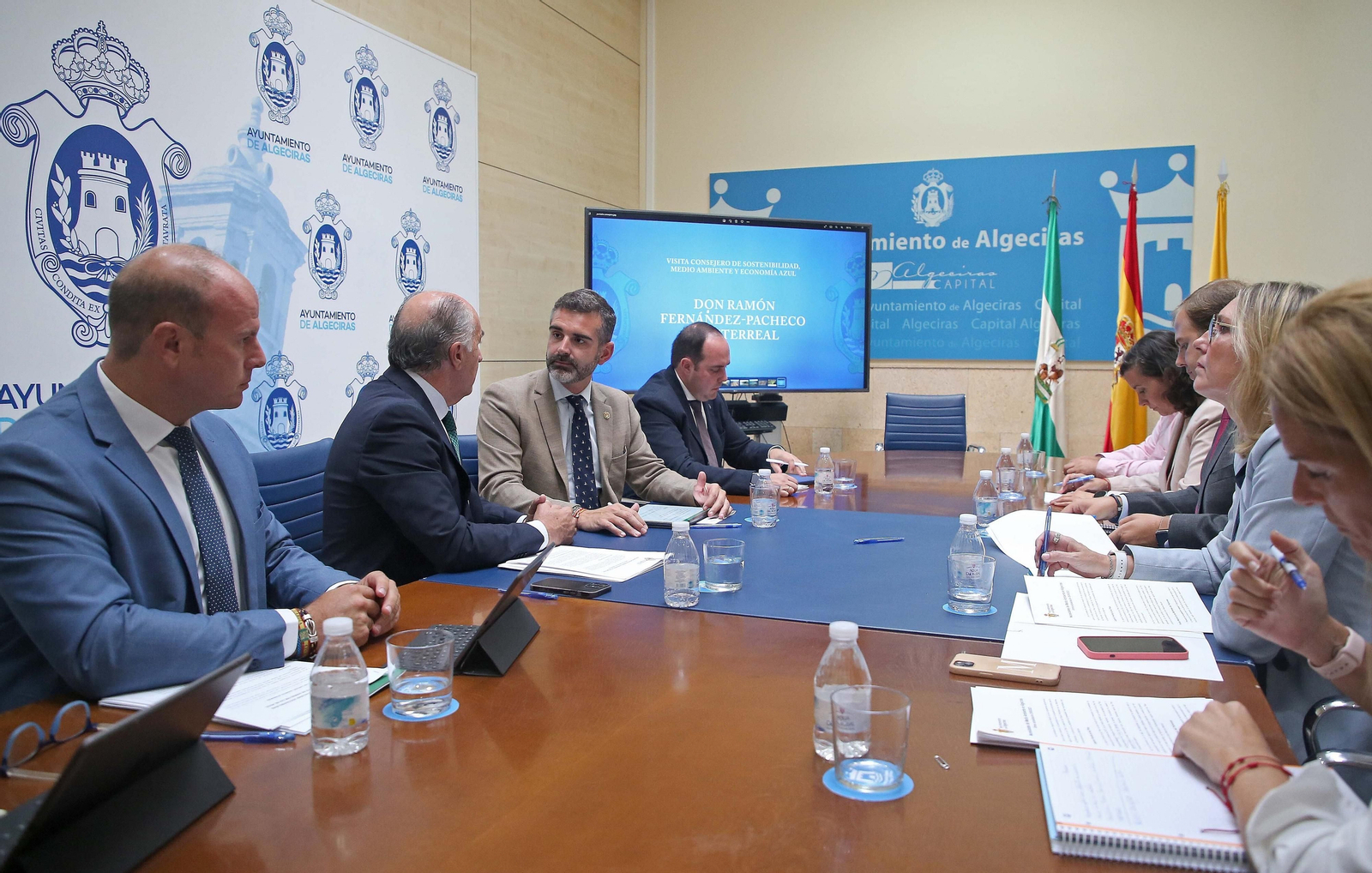 Imágenes de la visita institucional de Ramón Fernández - Pacheco al Ayuntamiento de Algeciras