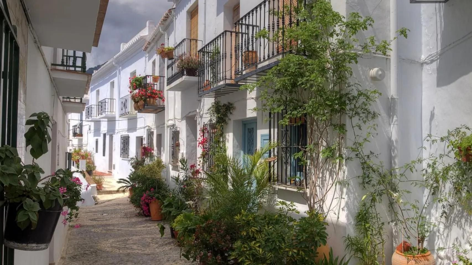 Otra calle de Frigiliana.