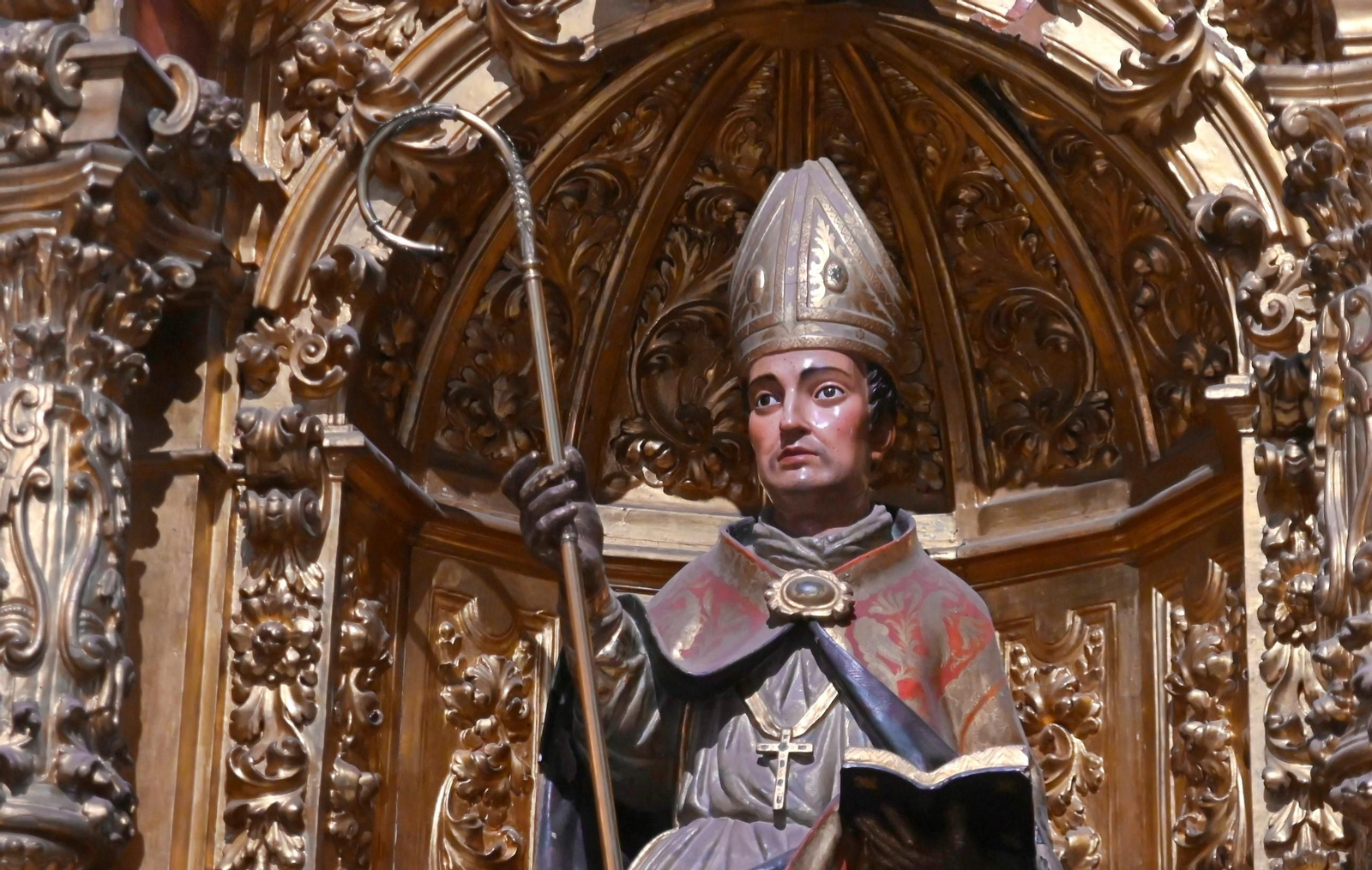 Un paseo en fotografías por la inconfundible iglesia de San Francisco de Córdoba