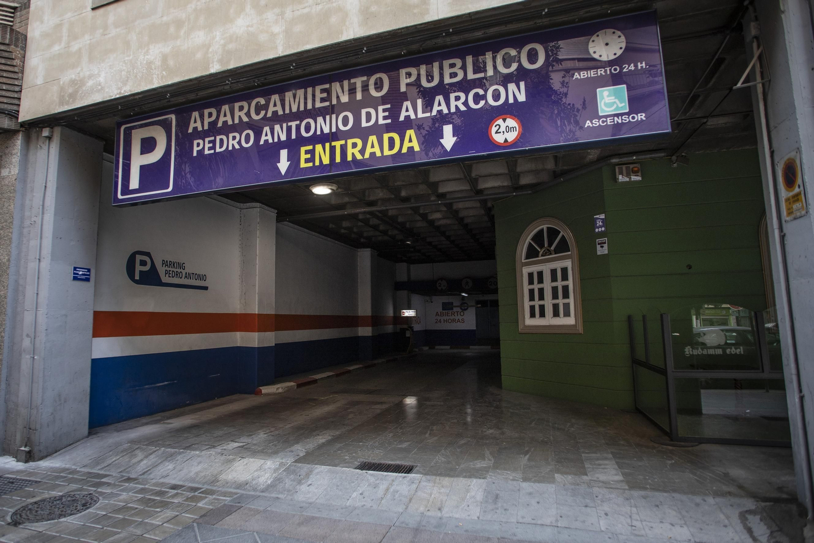 Imagen del parking de Pedro Antonio, incluido en la medida.