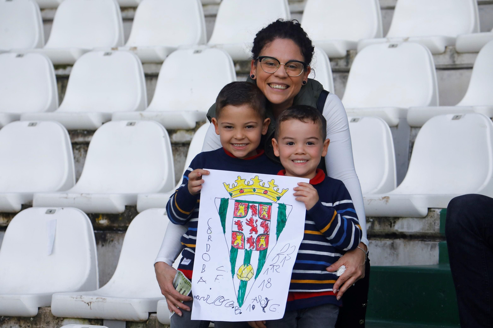 Las mejores fotos del ambiente en El Arcángel en el Córdoba CF - Ceuta