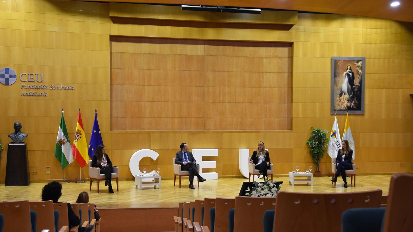 Los participantes en el Encuentro Digital del 25 aniversario de CEU Andalucía