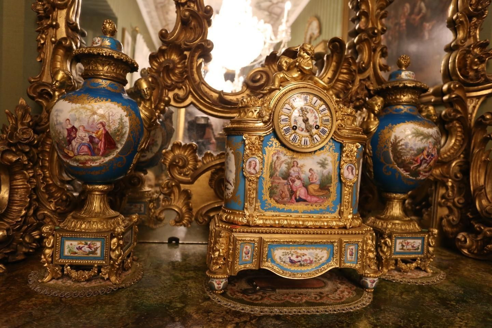 Traslado de la colección Bellver a la Casa Fabiola