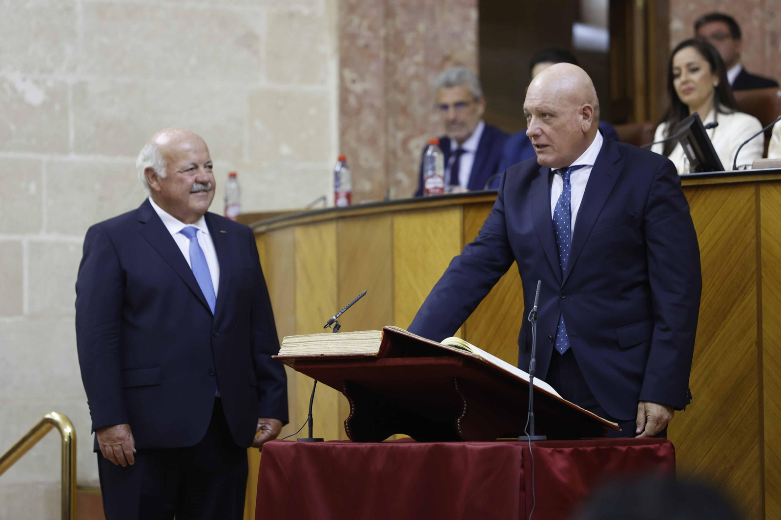 La constitución del Parlamento andaluz, todas las imágenes