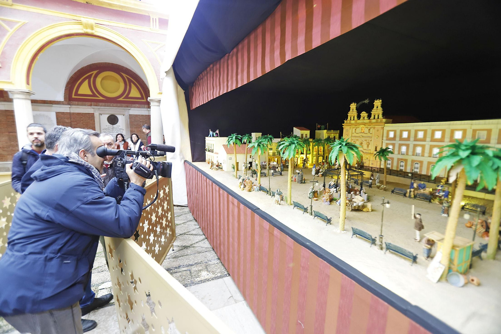 Imágenes del Belén del Ayuntamiento de Huelva