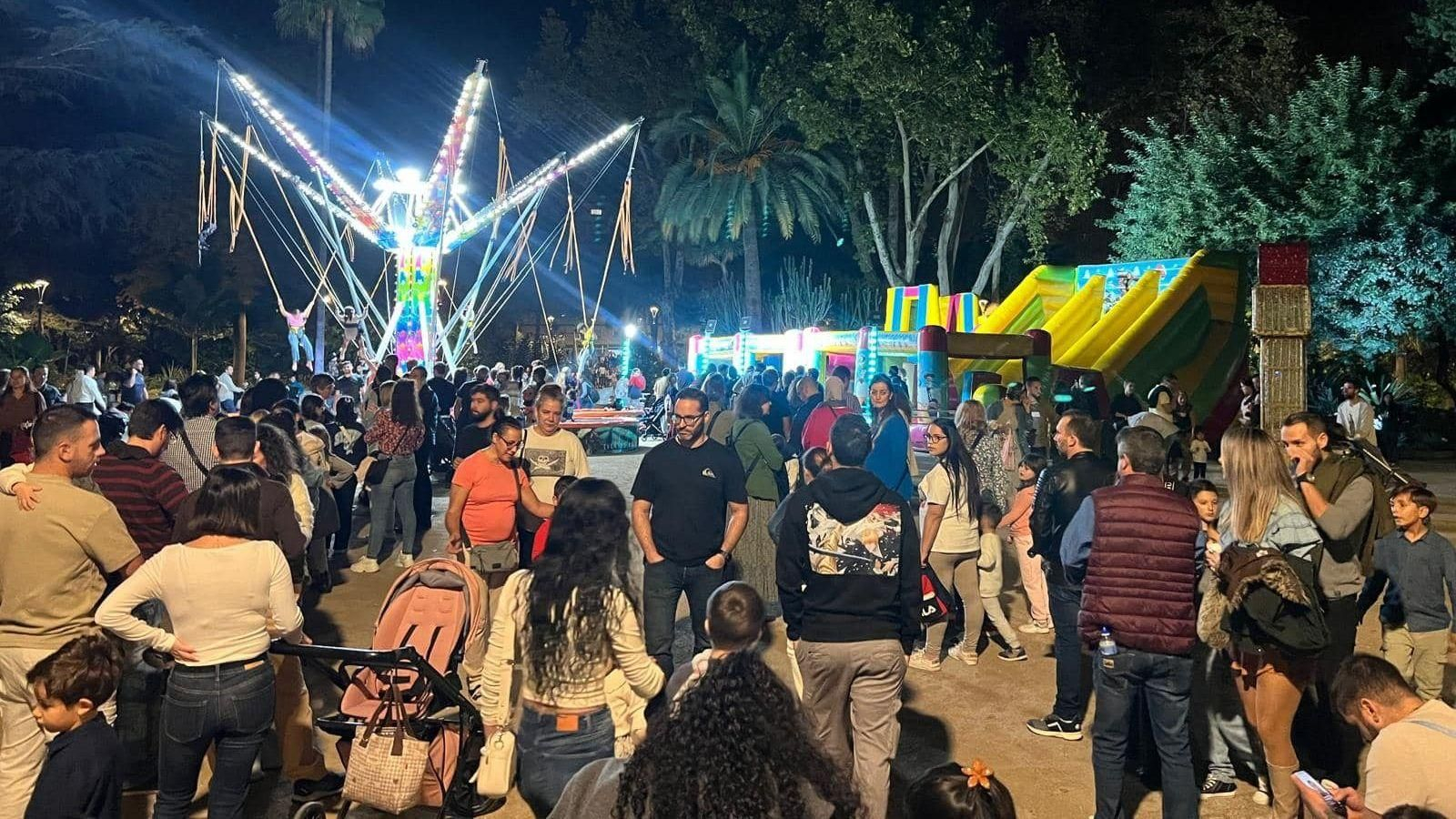 Castillos hinchables y camas elásticas en el parque María Cristina de Algeciras.