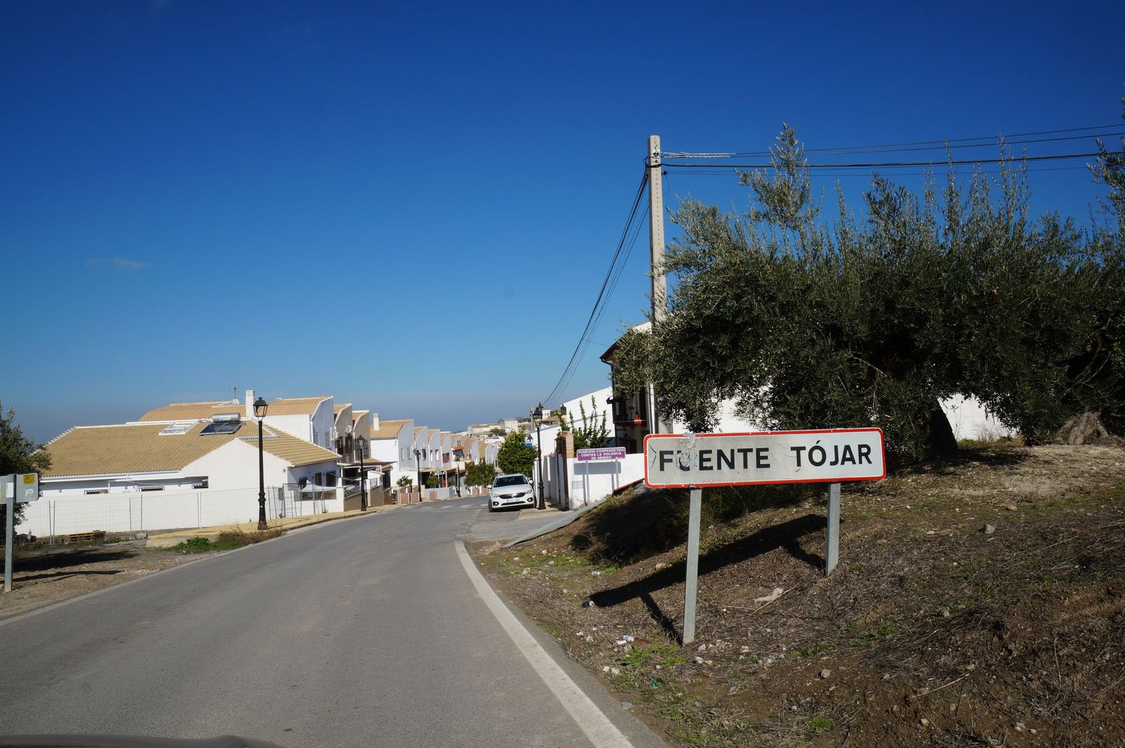 Entrada a Fuente-Tójar.
