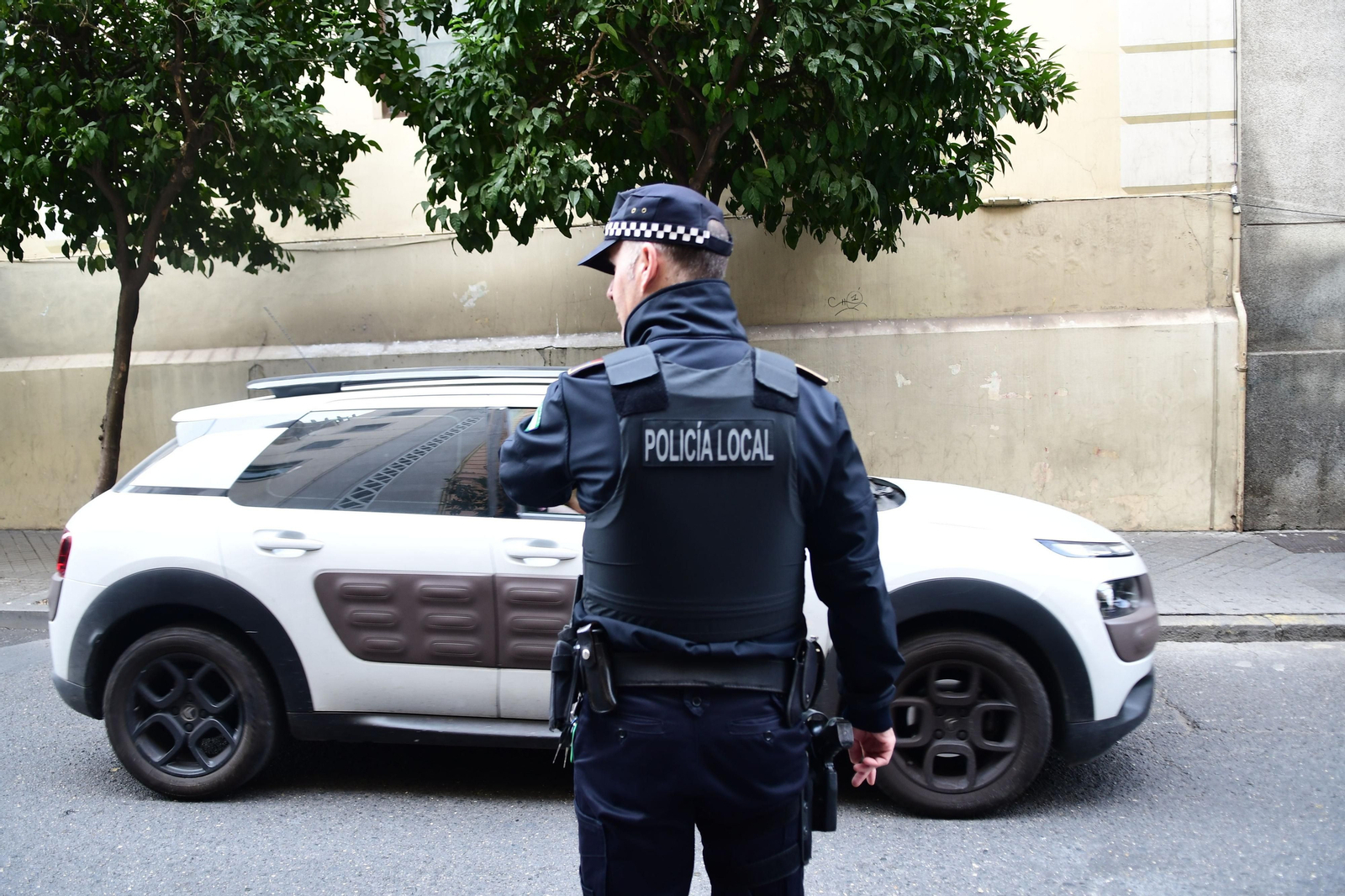 Un agente de la Policía Local de Córdoba.