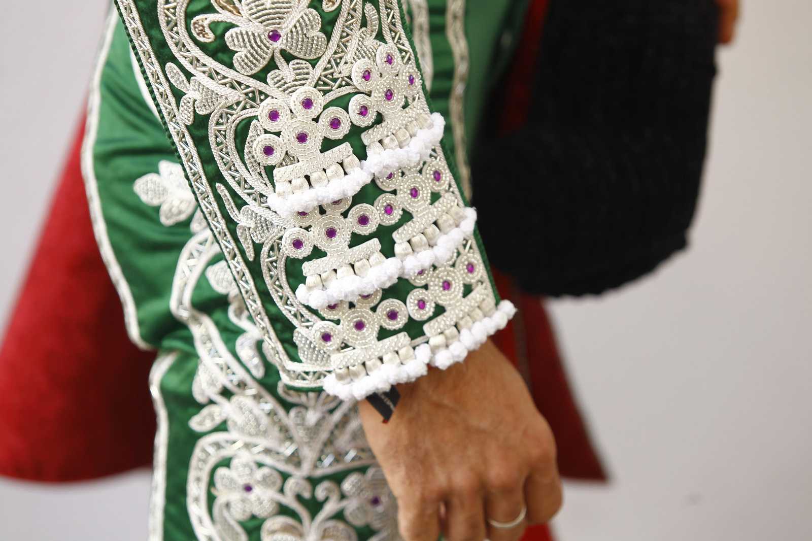 Las imágenes del ambiente del tendido en la novillada de la Feria Taurina de Almería