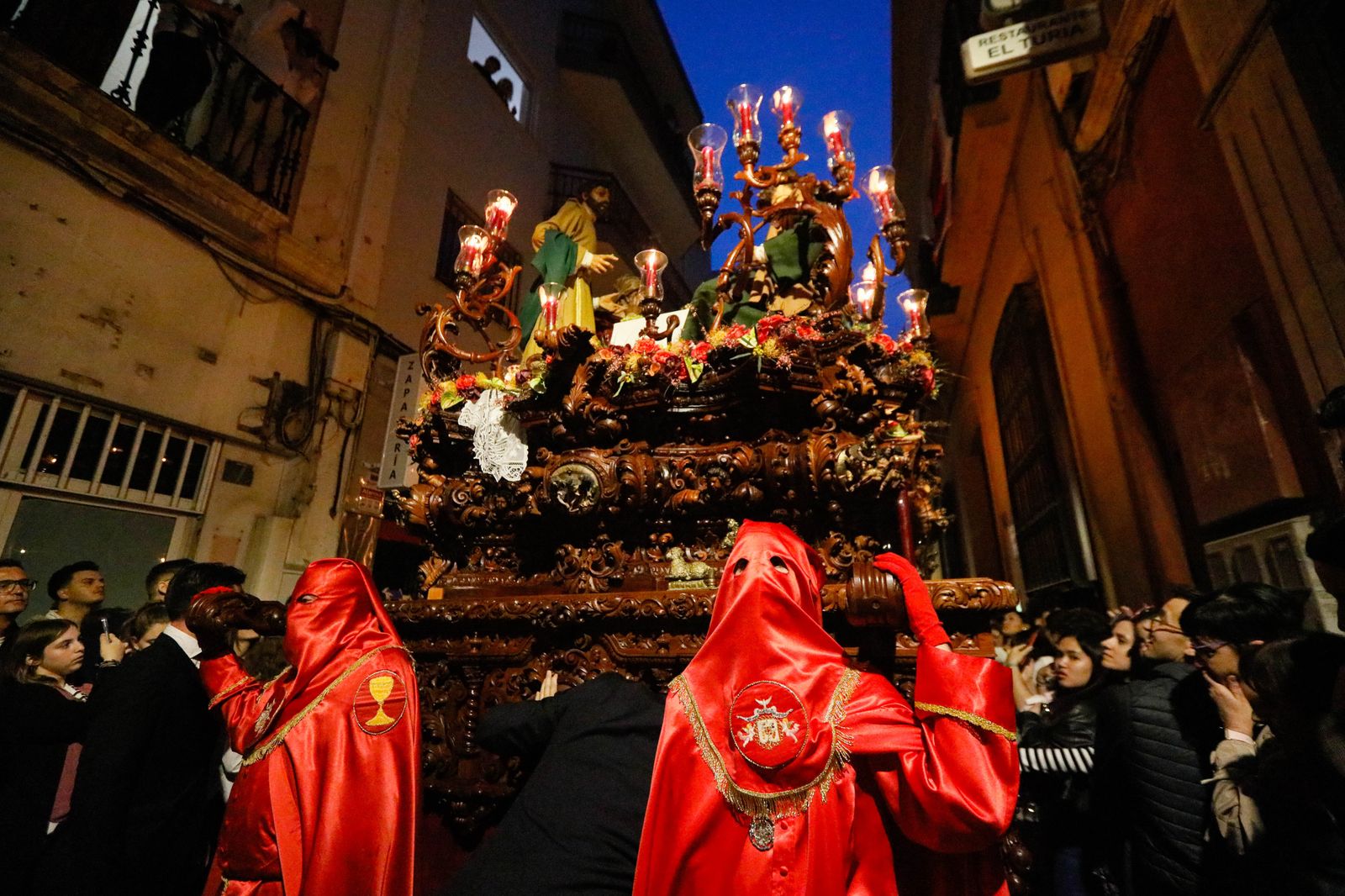 Te contamos en imágenes la Santa Cena tras la lluvia en la ciudad