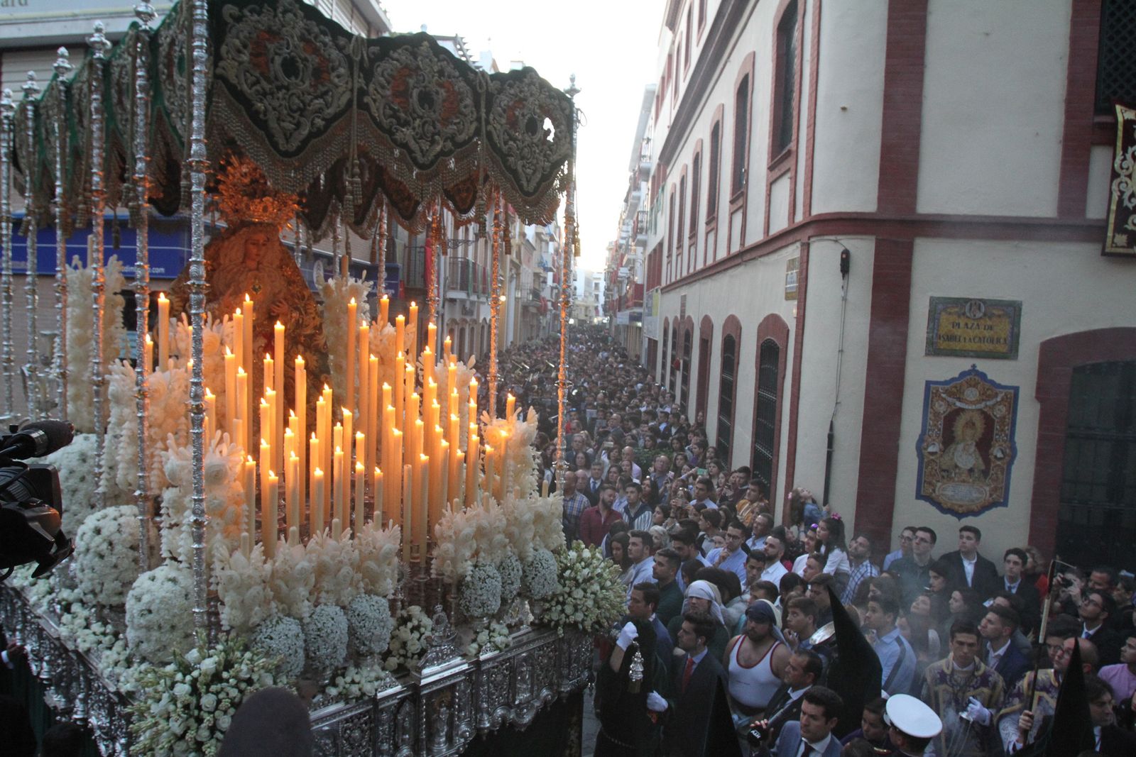 Imágenes de la Hermandad del Santísimo Cristo de la Expiración y Nuestra Señora de la Esperanza