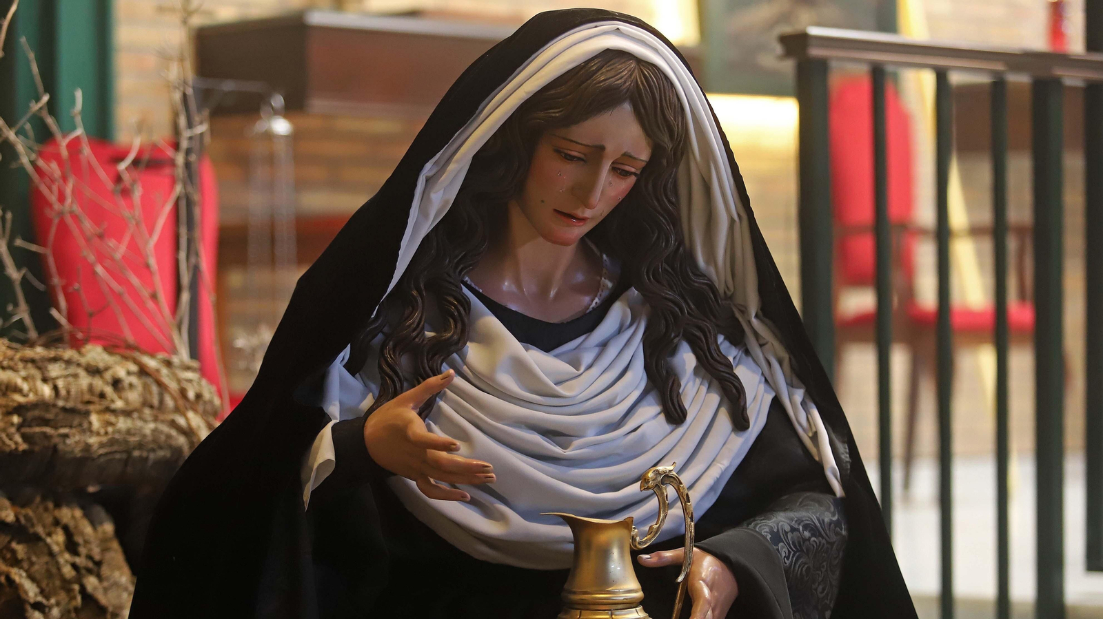 Fotos del Viernes Santo en Algeciras: Mortaja, Misericordia y Santo Entierro