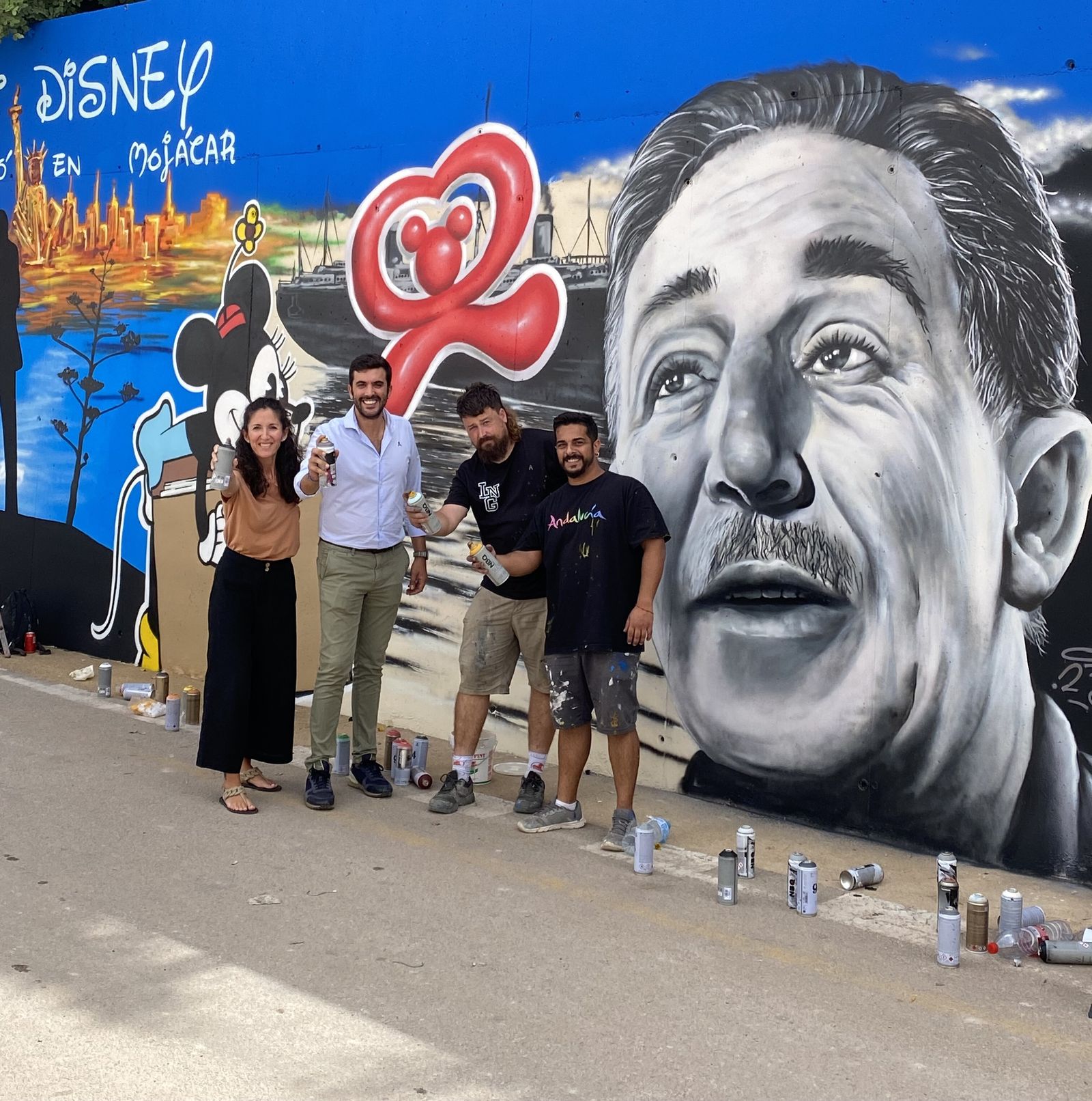 Mural en recuerdo a Walt Disney en Mojácar.