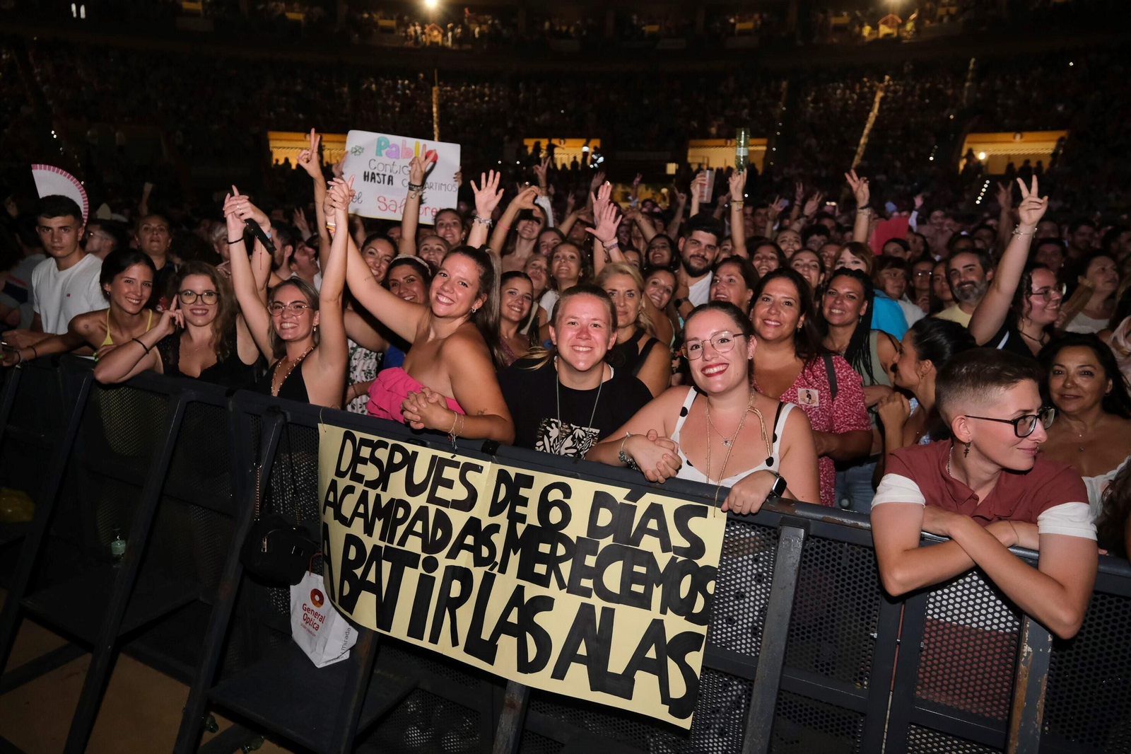 Las mejores imágenes del concierto de Pablo Alborán en la plaza de toros de Córdoba