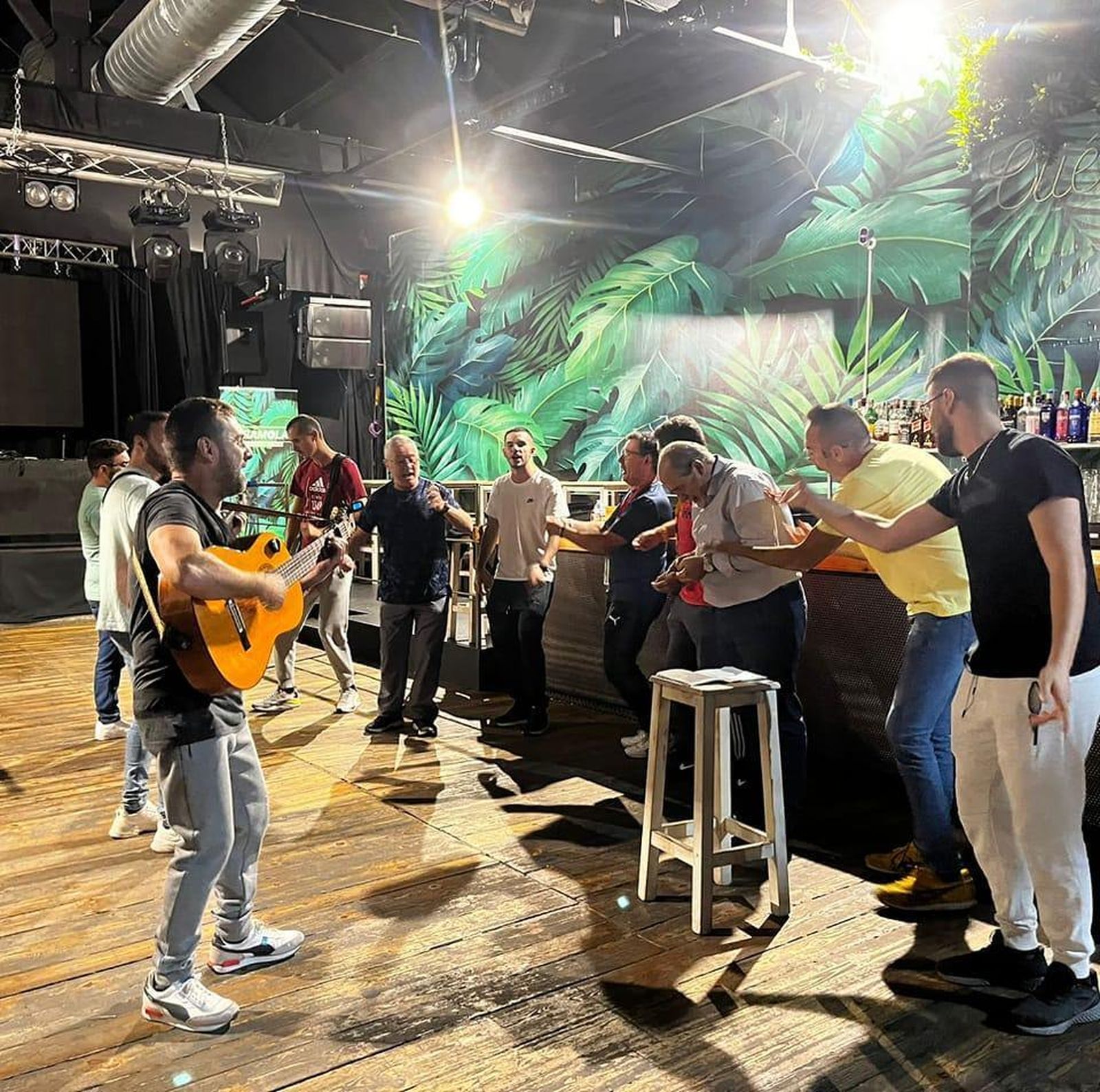 Chirigota 'Juanito manos verdes'