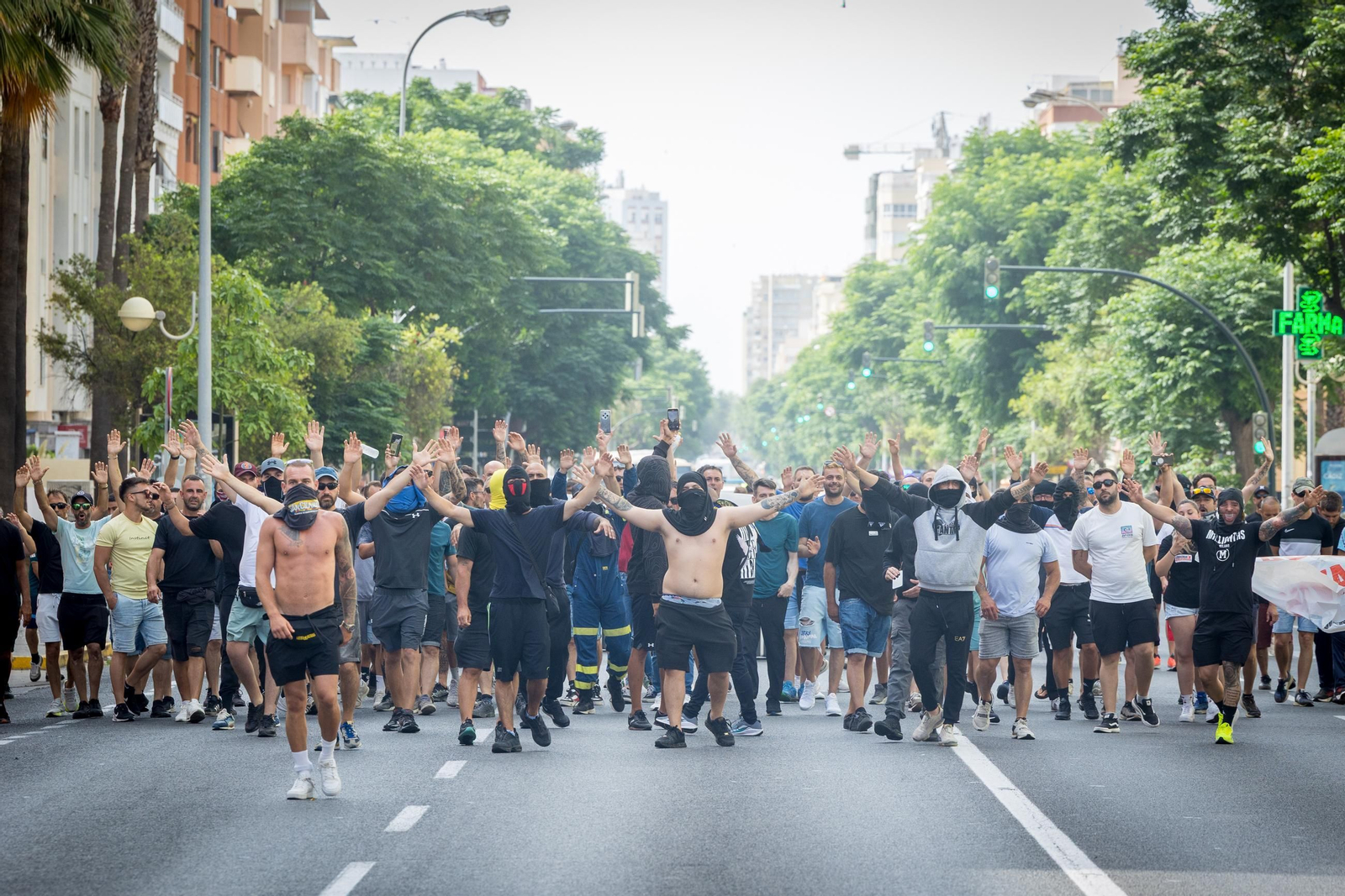 Imágenes de las protestas de trabajadores del metal en Cádiz tras el preacuerdo entre UGT y patronal
