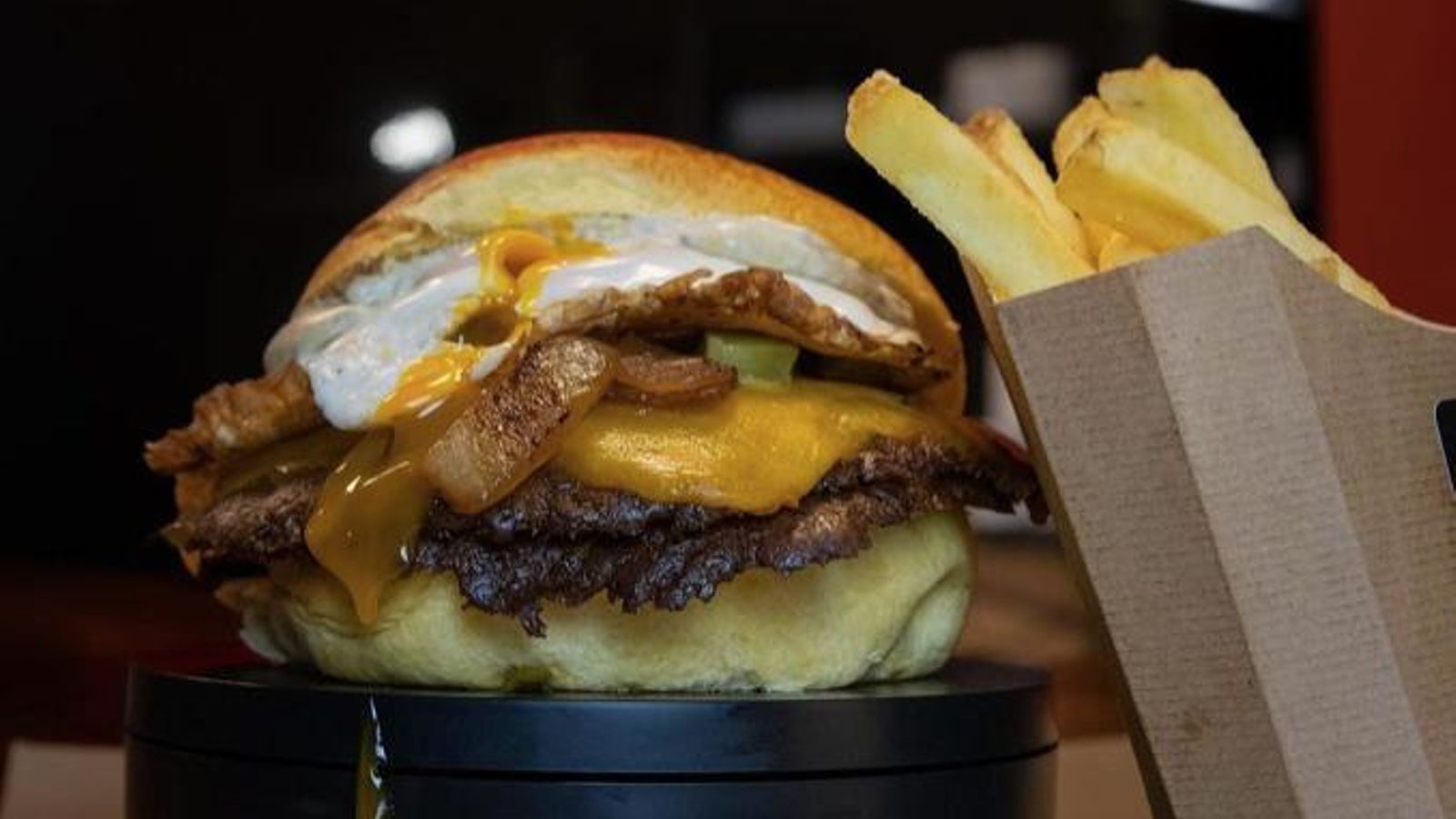 La Karnal Truffle Cheeseburguer La Karnal Truffle Cheeseburguer