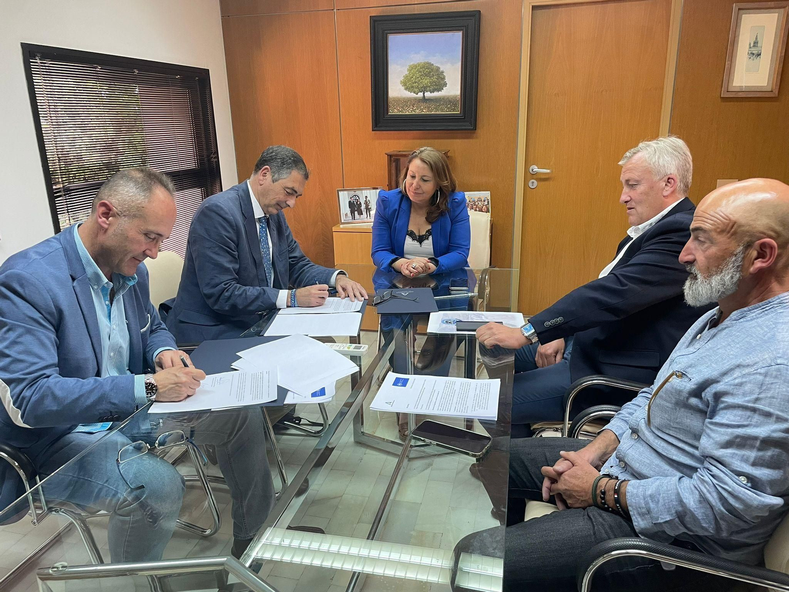 Firma del acuerdo de financiación de Rules