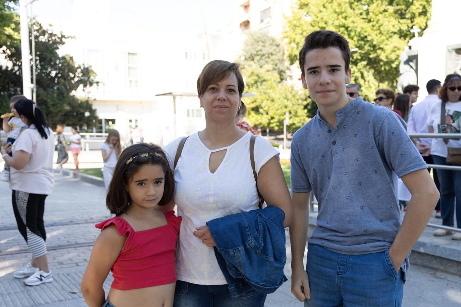 Un Jaén repleto de fieles acompañan los traslados de las veinte imágenes de la Magna (I)