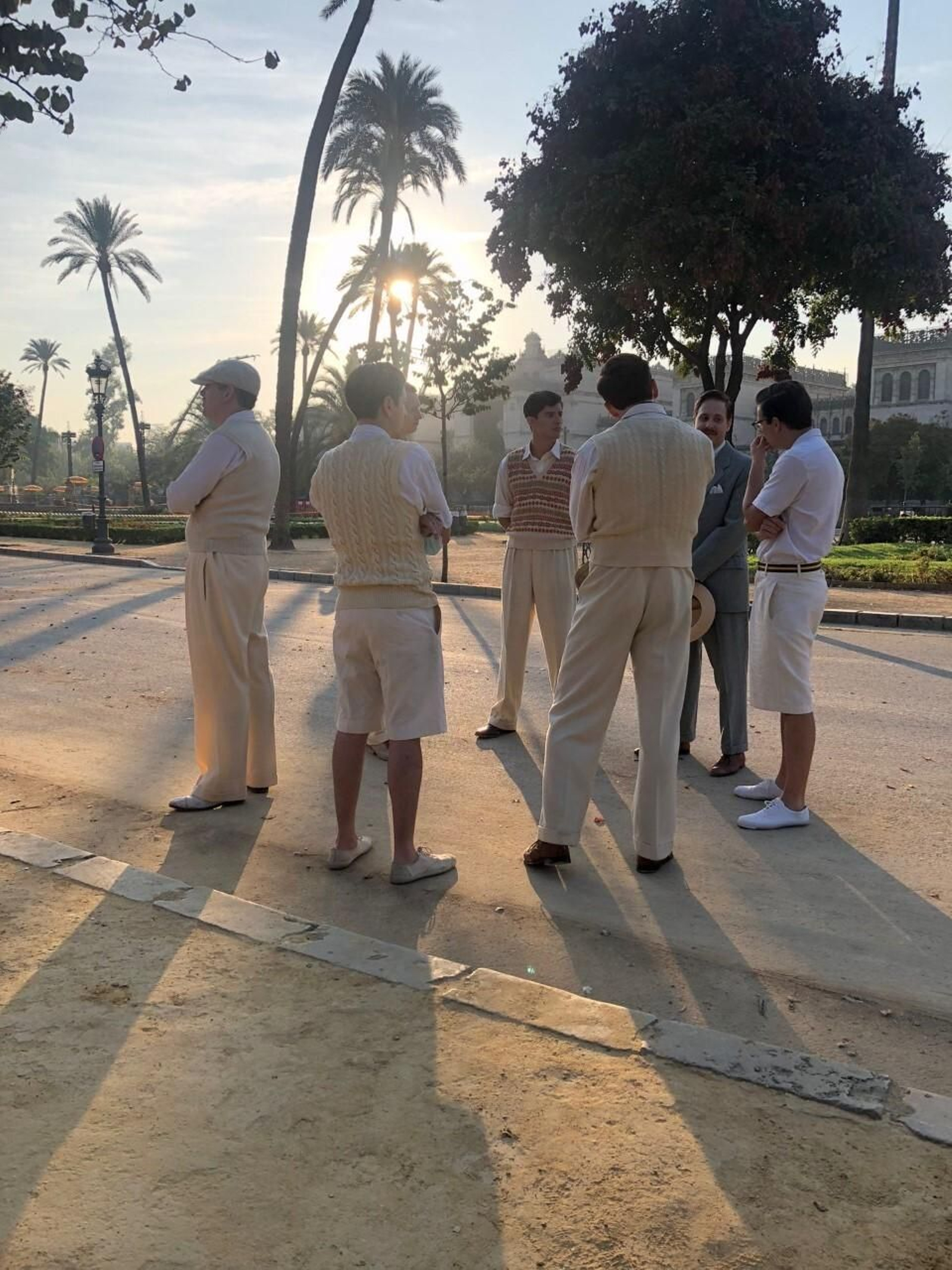 Figurantes al atardecer sevillano, transformada la ciudad en la Alejandría colonial
