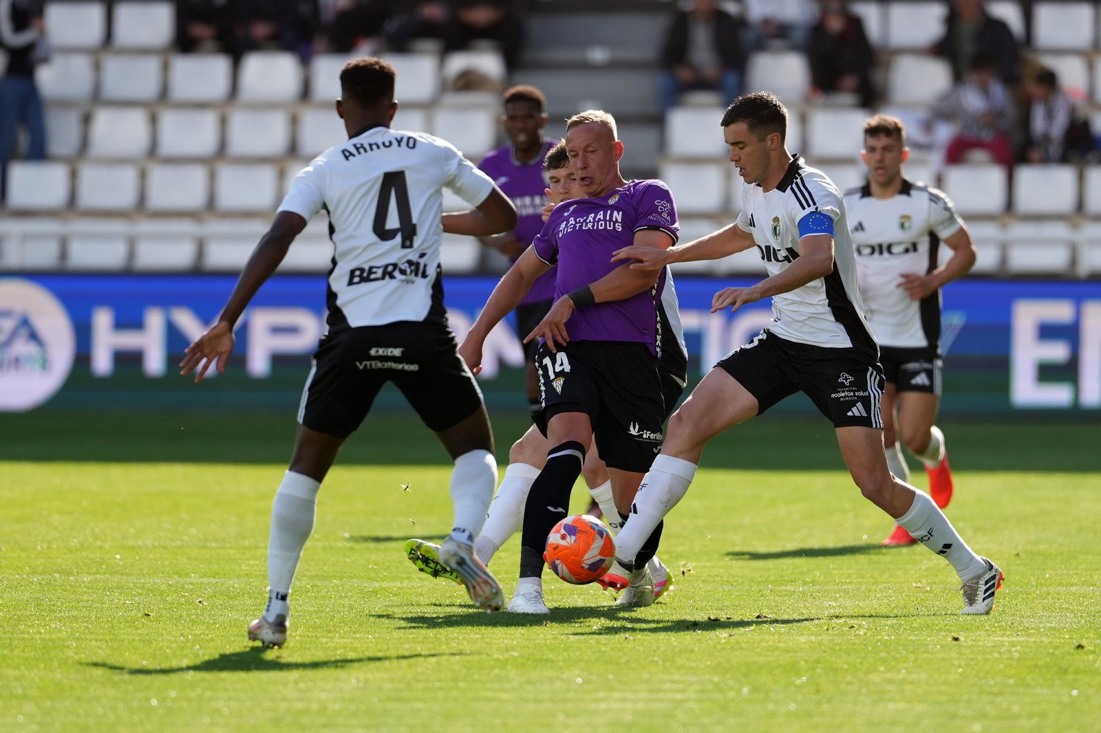 Las mejores fotos del Burgos CF - Córdoba CF en El Plantío