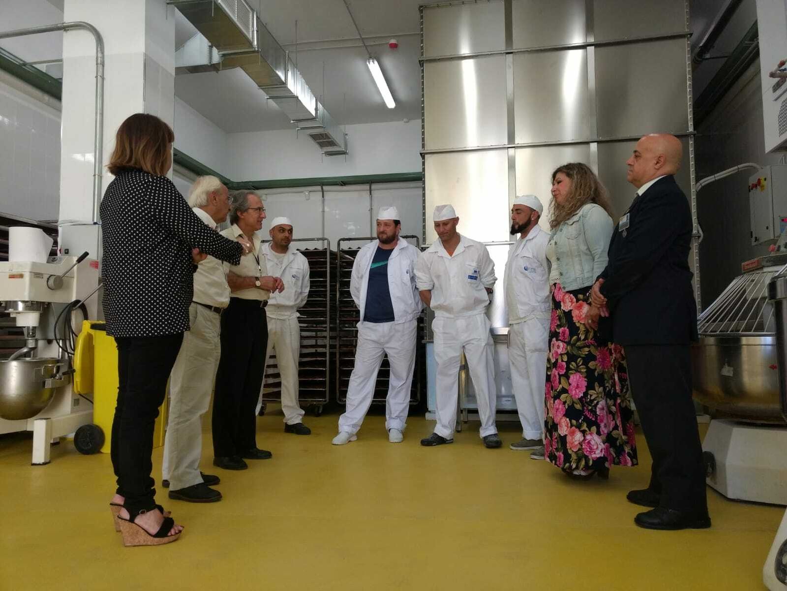 La panadería ha sido inaugurada este miércoles tras una completa renovación.