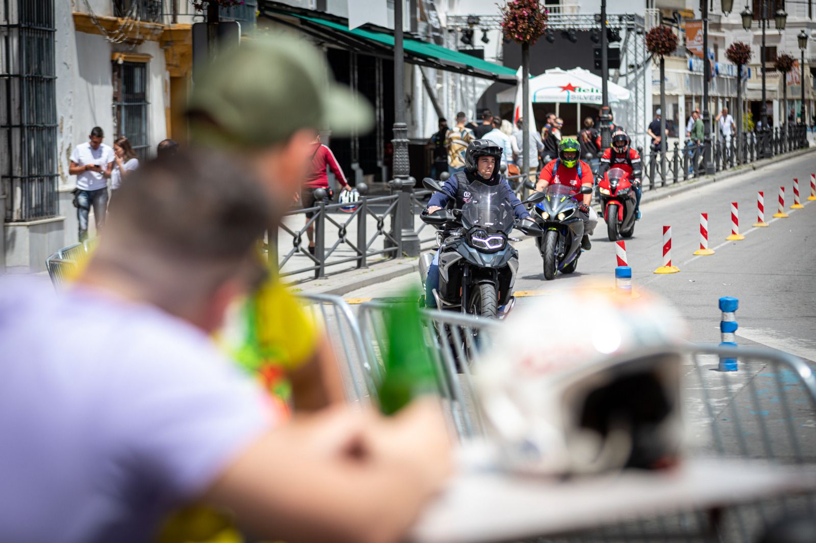 Motorada en El Puerto: Lleno en la Ribera del Marisco