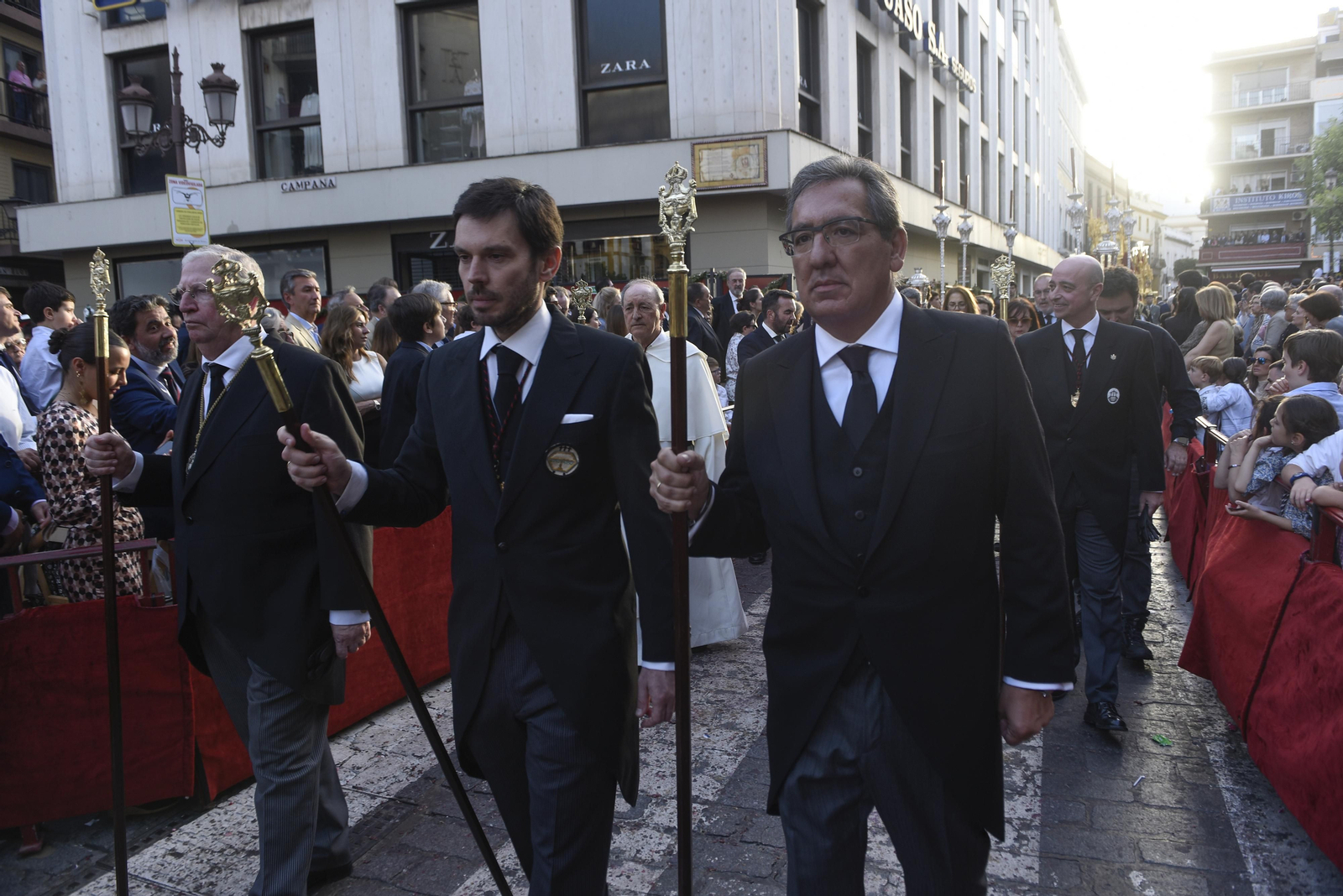 Las imágenes del Santo Entierro Grande por la Campana