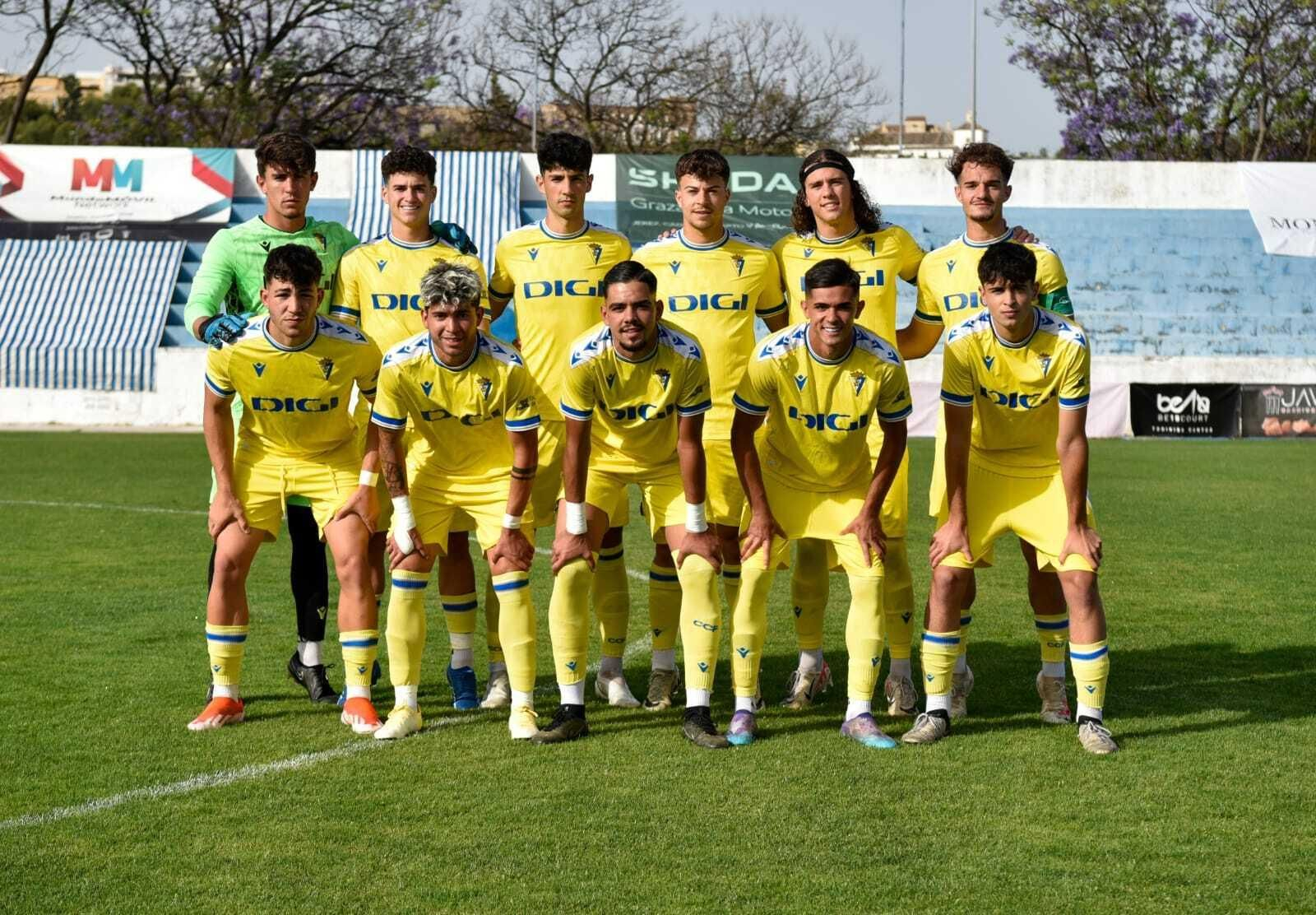 Imágenes del empate entre el Jerez Industrial y Cádiz Balón