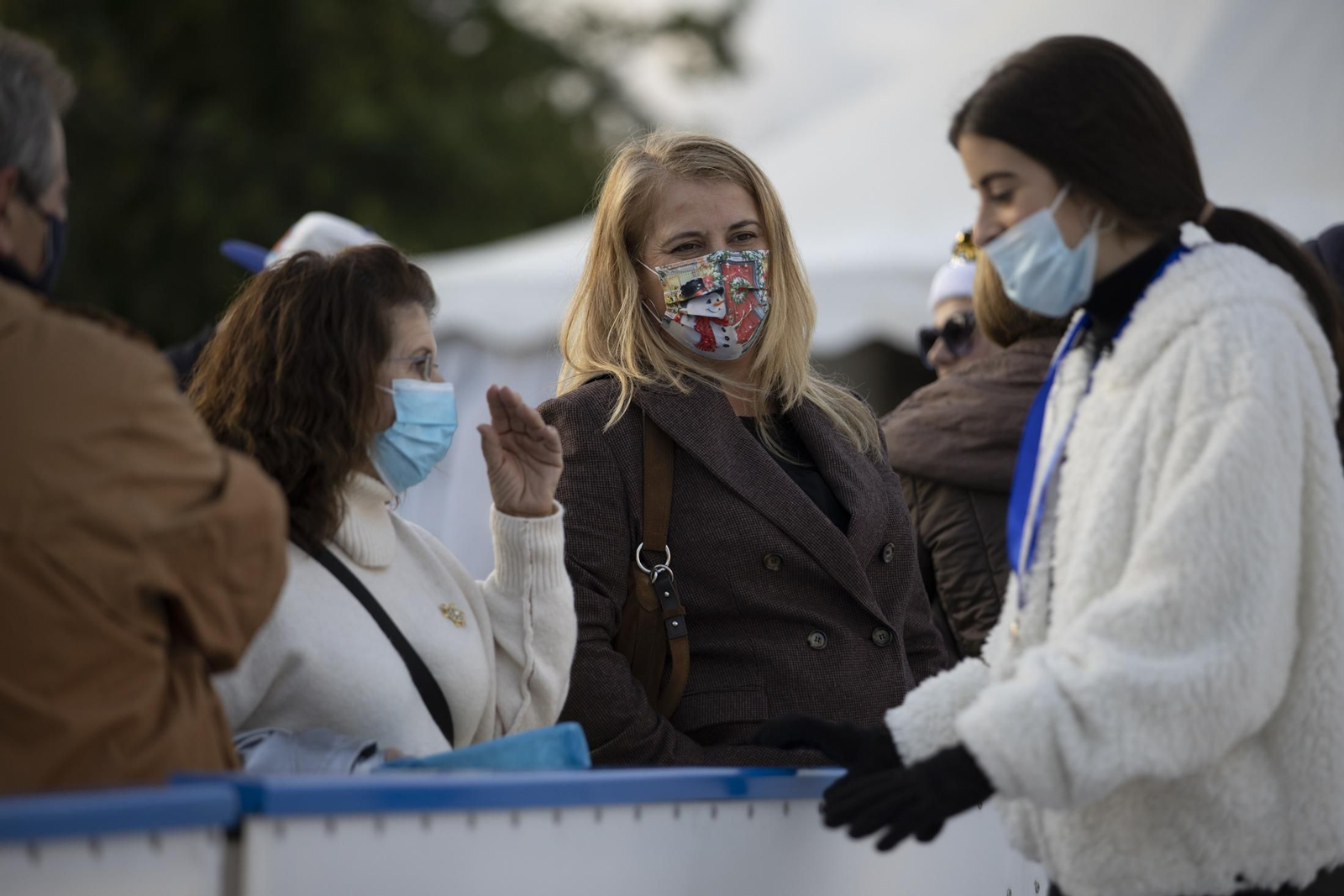 La extensión de la nueva variante del virus ha hecho generalizarse el uso de la mascarilla.