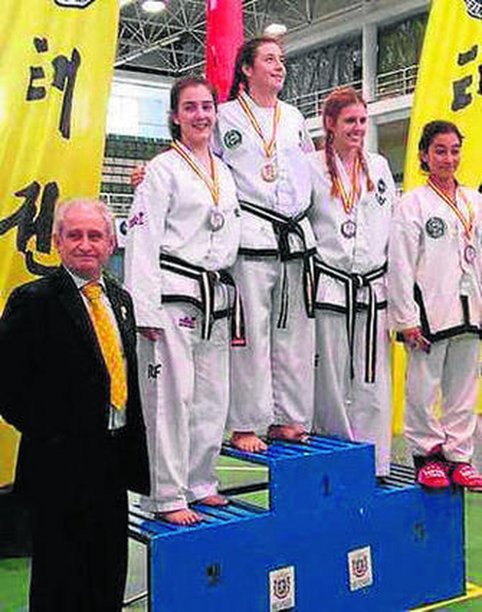 José Miguel, Nerea, Lucía y Paula.