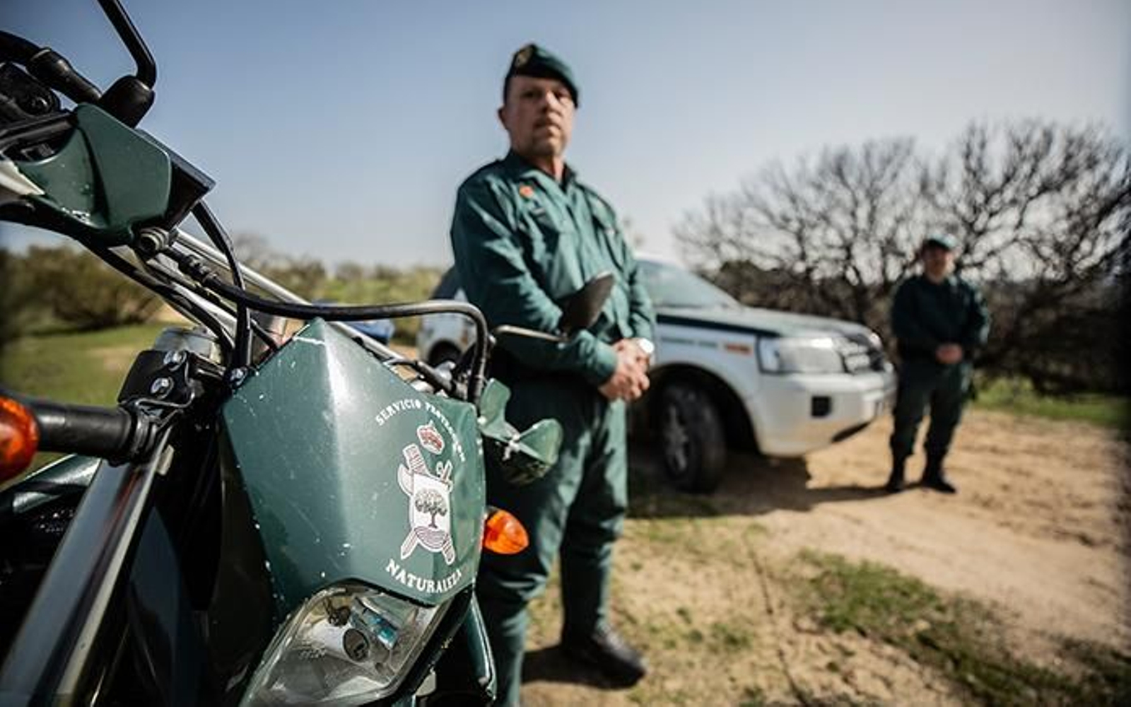 Dos agentes del SEPRONA