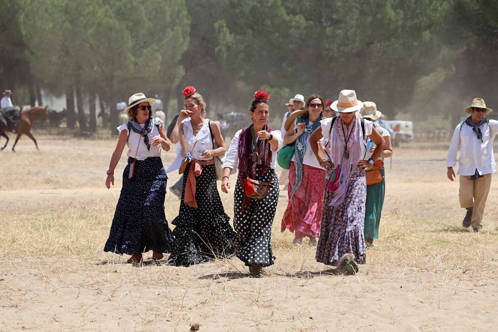 Las mejores imágenes de la Hermandad del Rocío de Huelva en el camino hacia El Rocío