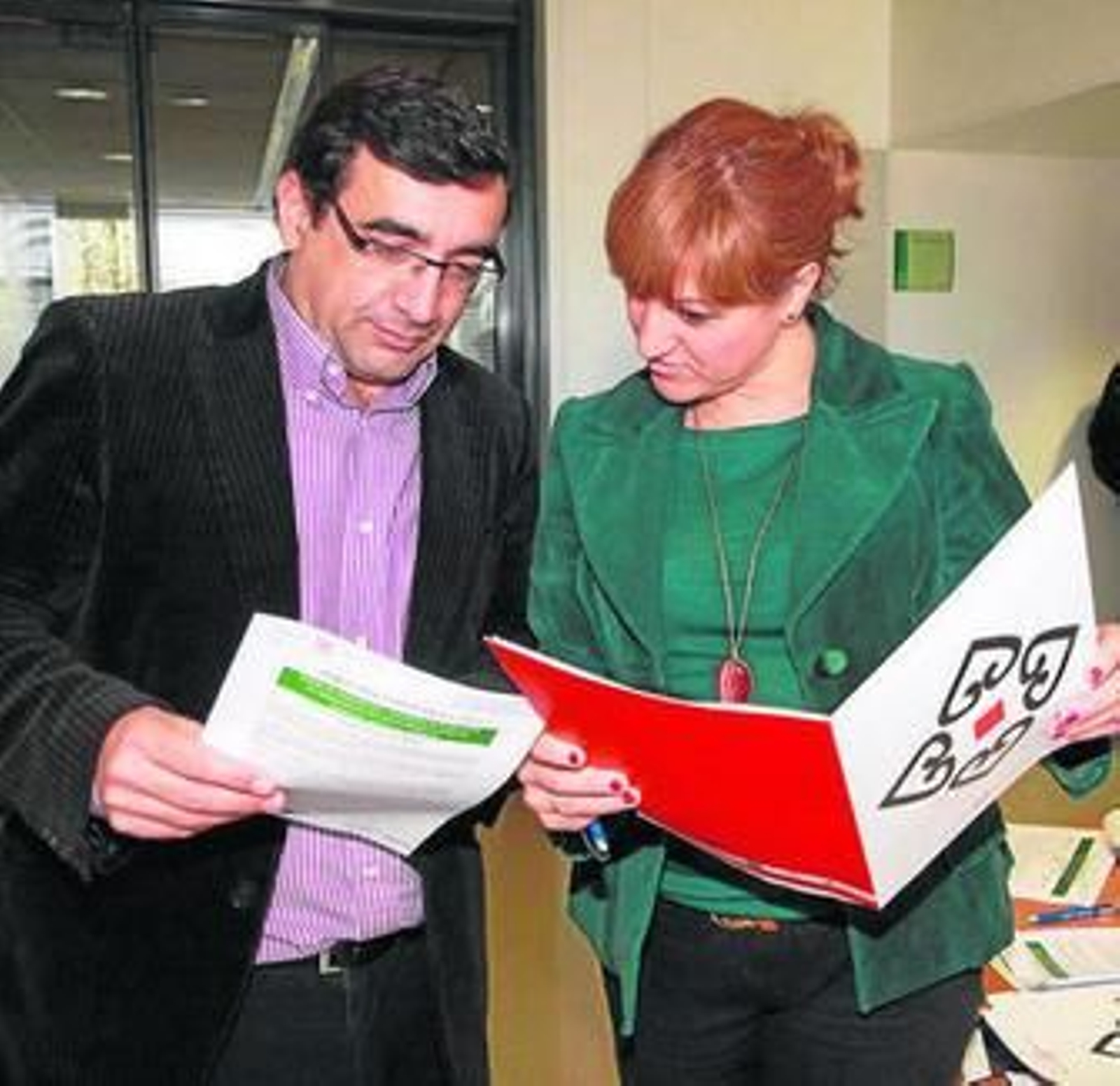 Presentación del estudio por la delegada de Empleo.