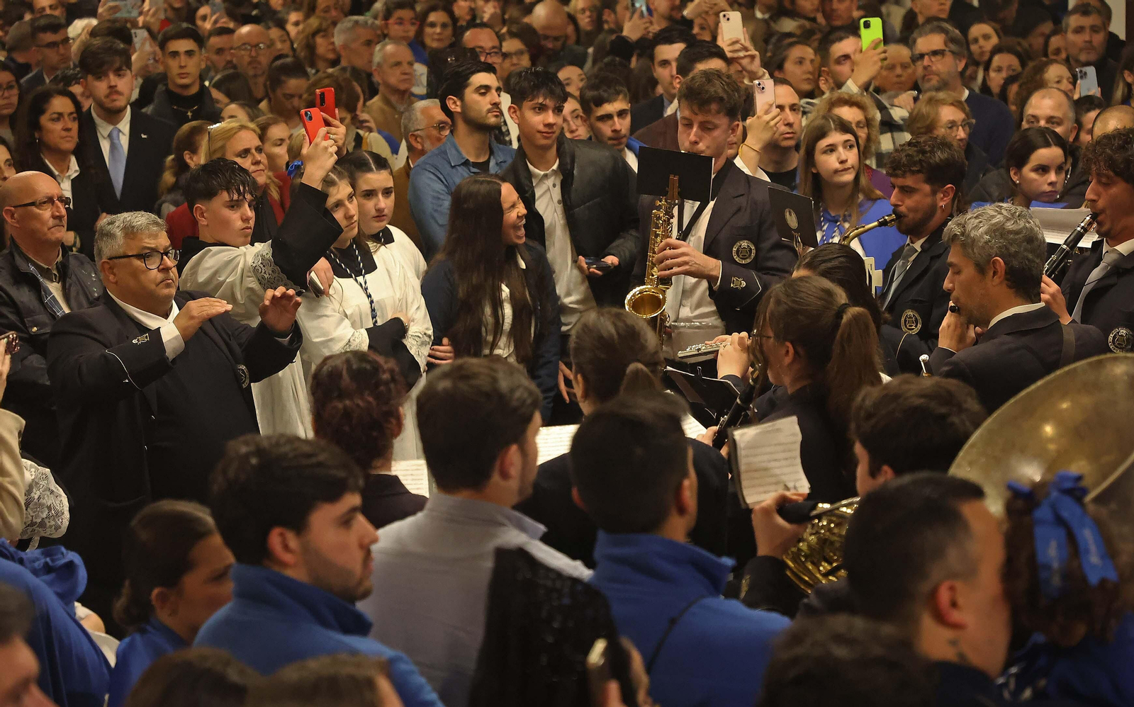 Fotos del Domingo de Ramos en Algeciras: La Borriquita y Oración en el Huerto
