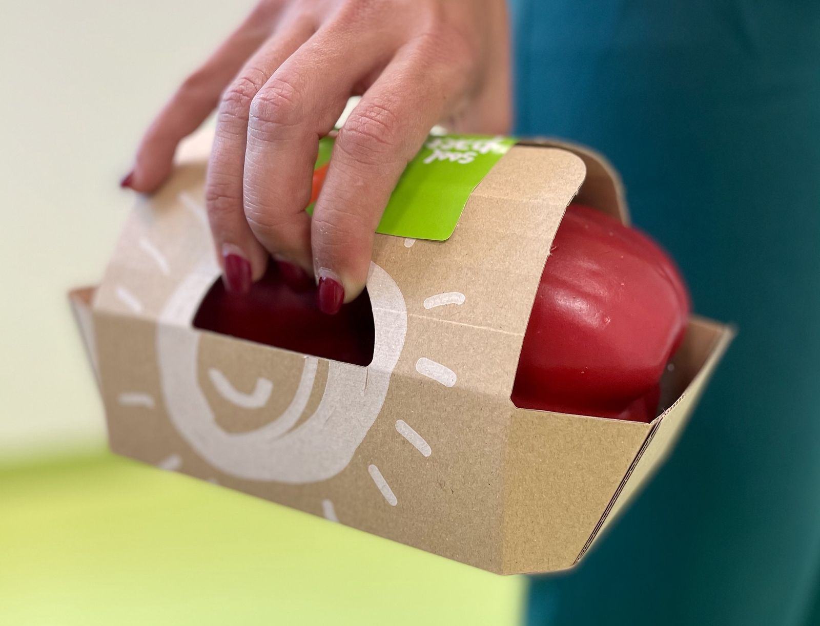 Unica innova en sus productos y en el packaging, apostando por materiales sostenibles.