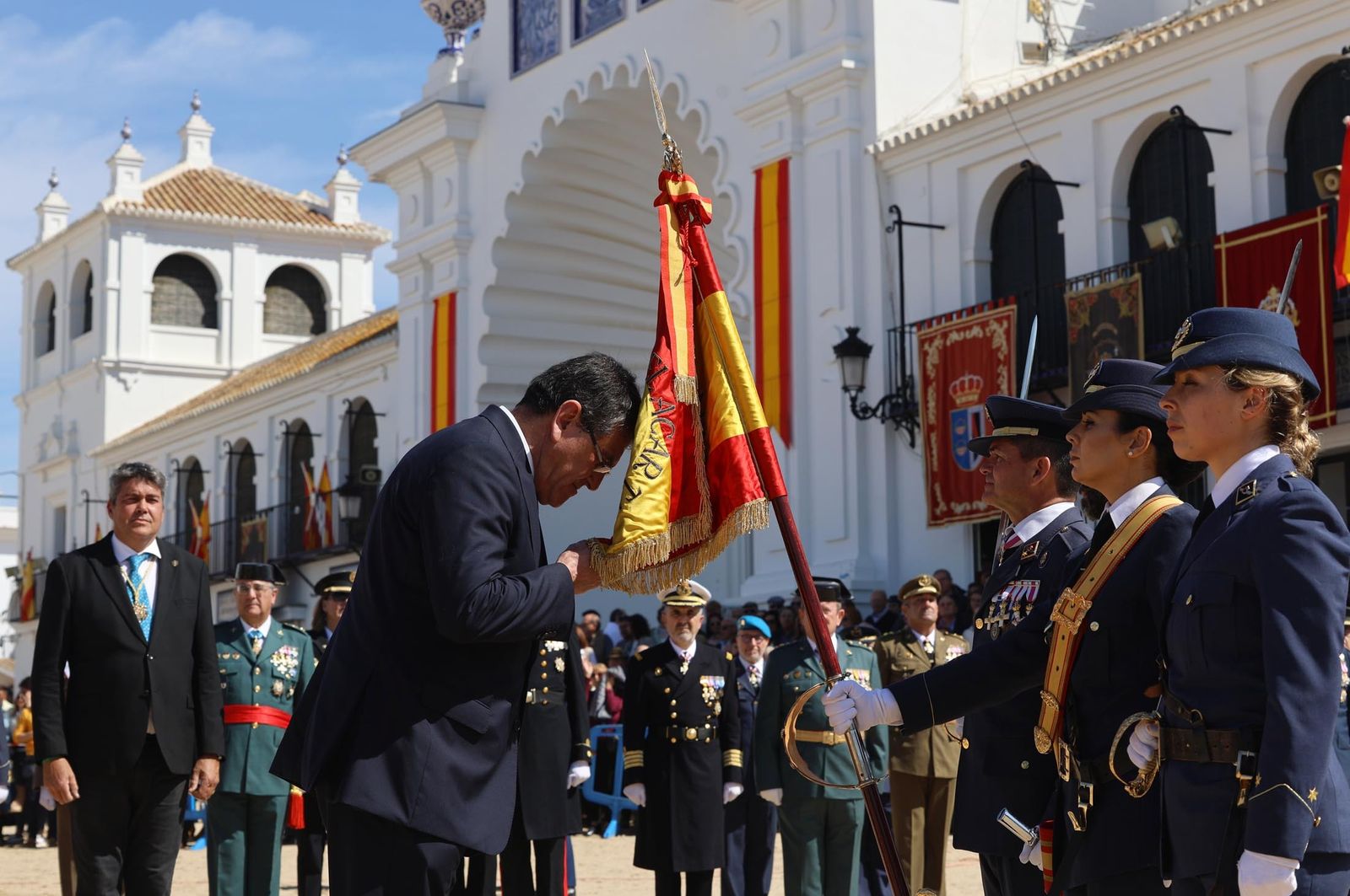 Imágenes del acto de Juramento o Promesa de Fidelidad a la Bandera Nacional en El Rocío