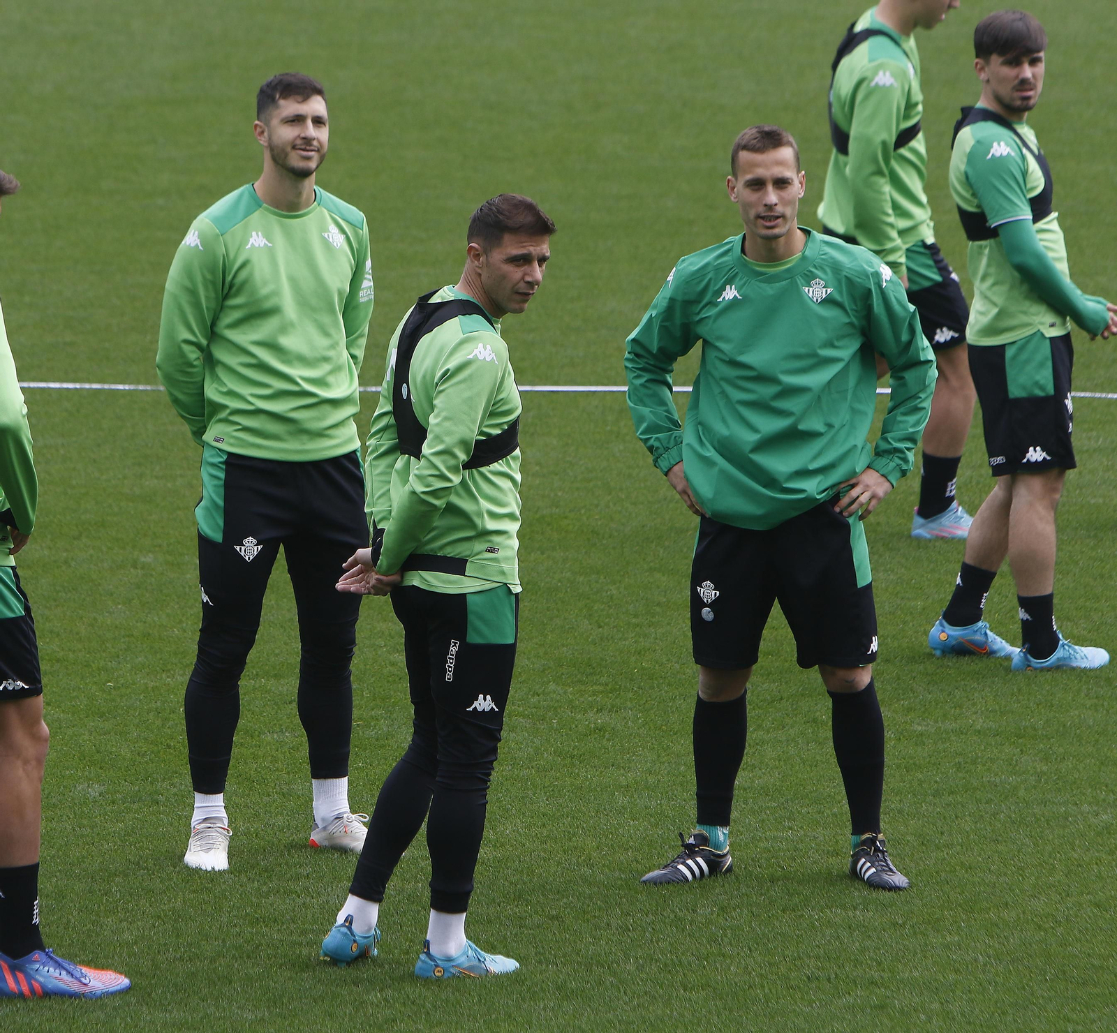 Canales, junto a Joaquín, en un momento del entrenamiento matinal de este sábado.