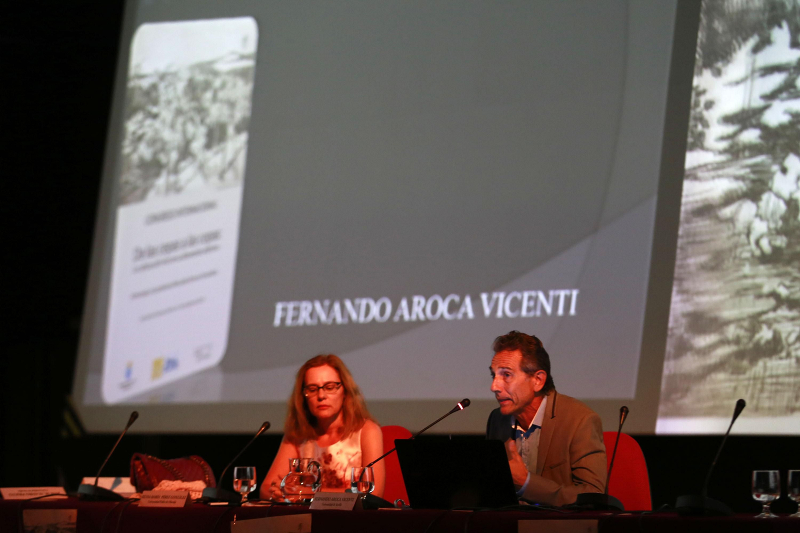 Una pasada conferencia de Fernando Aroca.