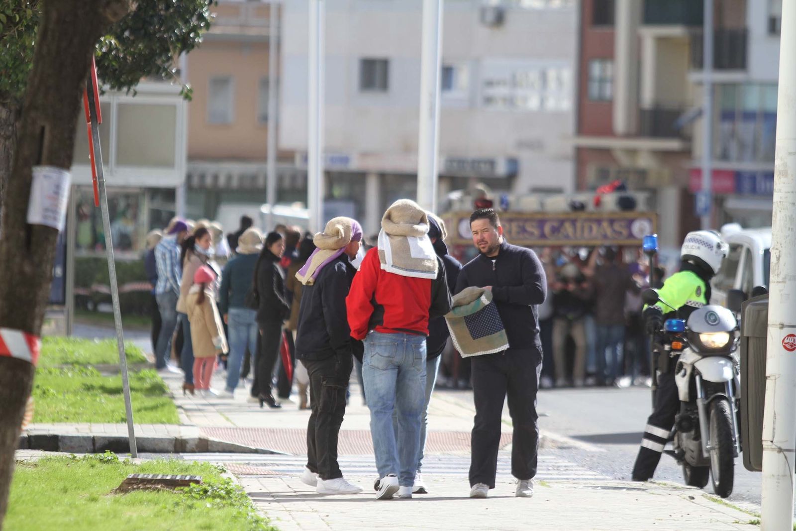 Imágenes del ensayo solidario de la Hermandad de Tres Caidas