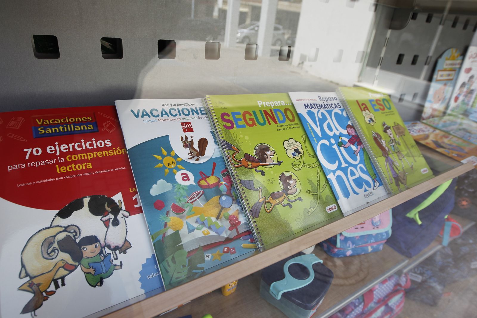 Fotogalería entrega cheque escolar 2019-2020