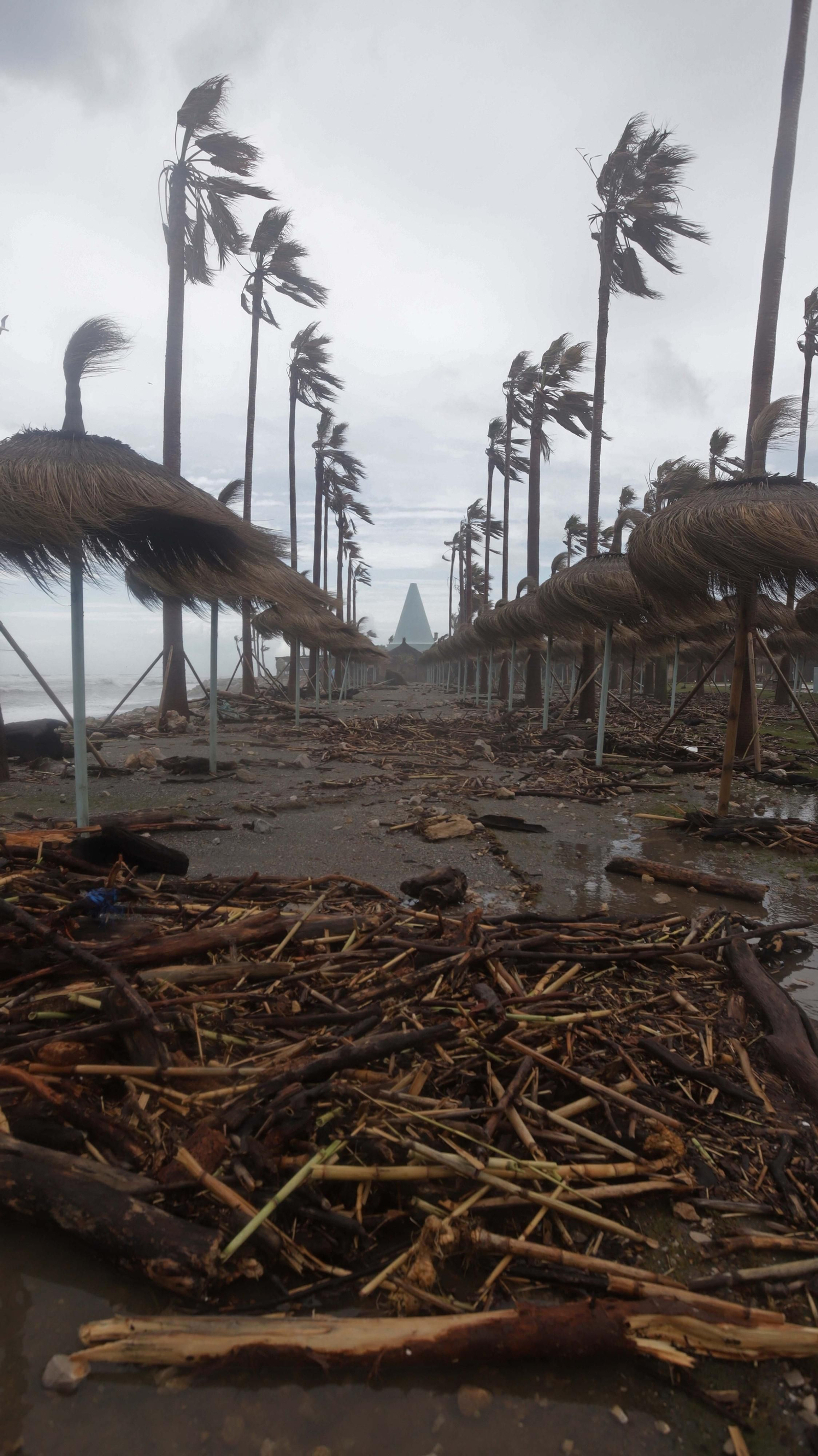 Fotos del restaurante Trocadero Sotogrande tras el temporal