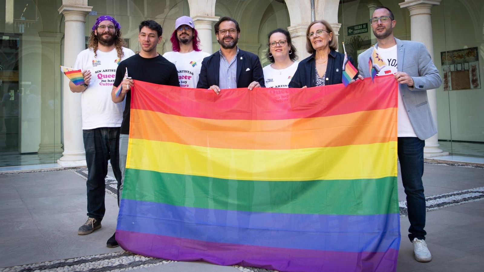 Imagen de la lectura del manifiesto LGTBI por parte de la Junta en Granada Imagen de la lectura del manifiesto LGTBI por parte de la Junta en Granada