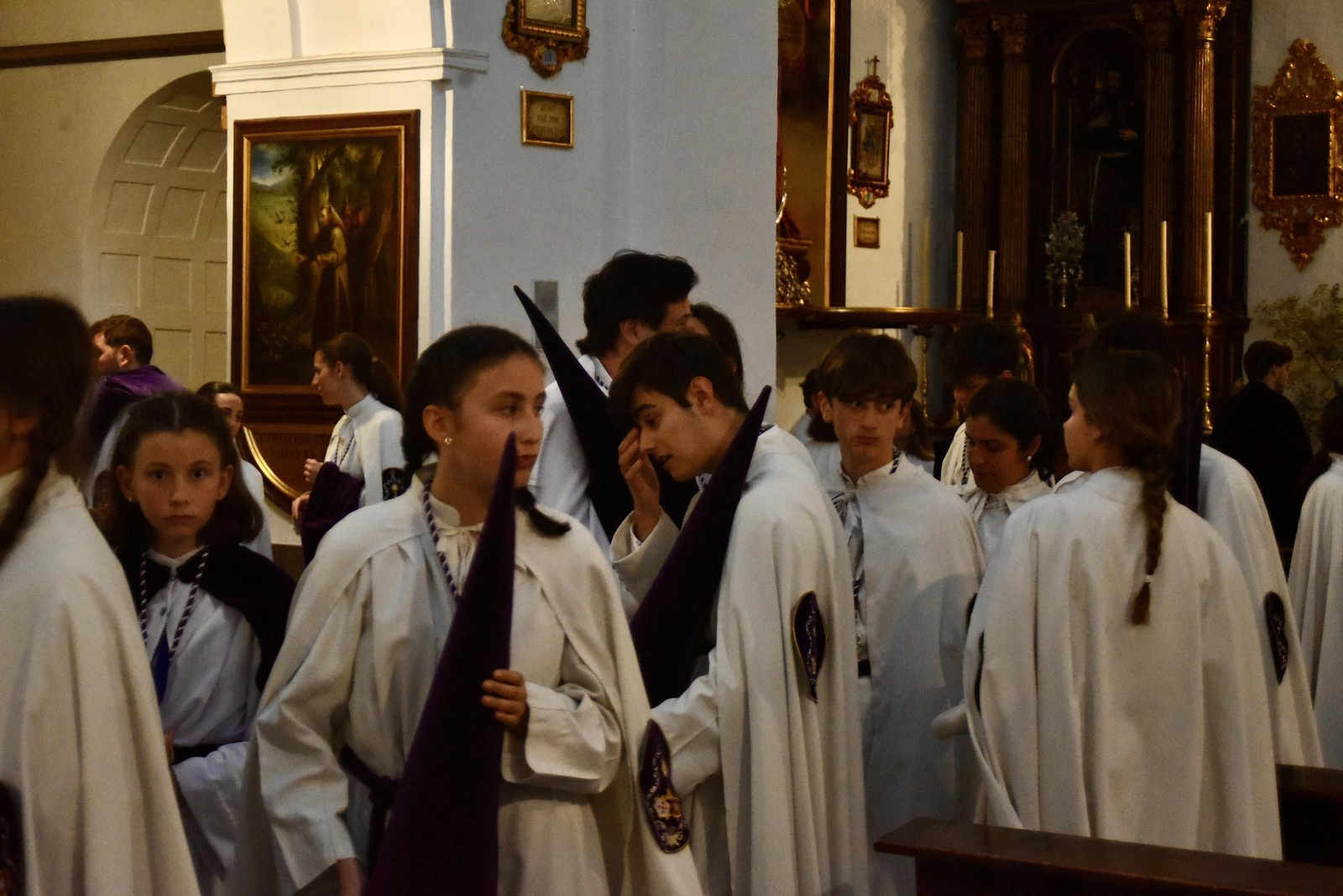 Recogimiento y lágrimas tras la suspensión de la procesión del Císter en este Martes Santo de Córdoba