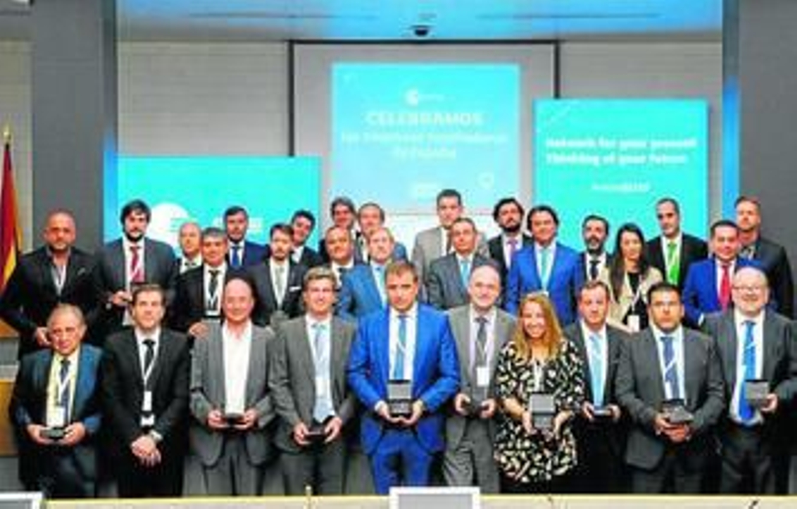 Ignacio Ruiz, segundo por la izquierda, junto al resto de premiados de esta iniciativa.