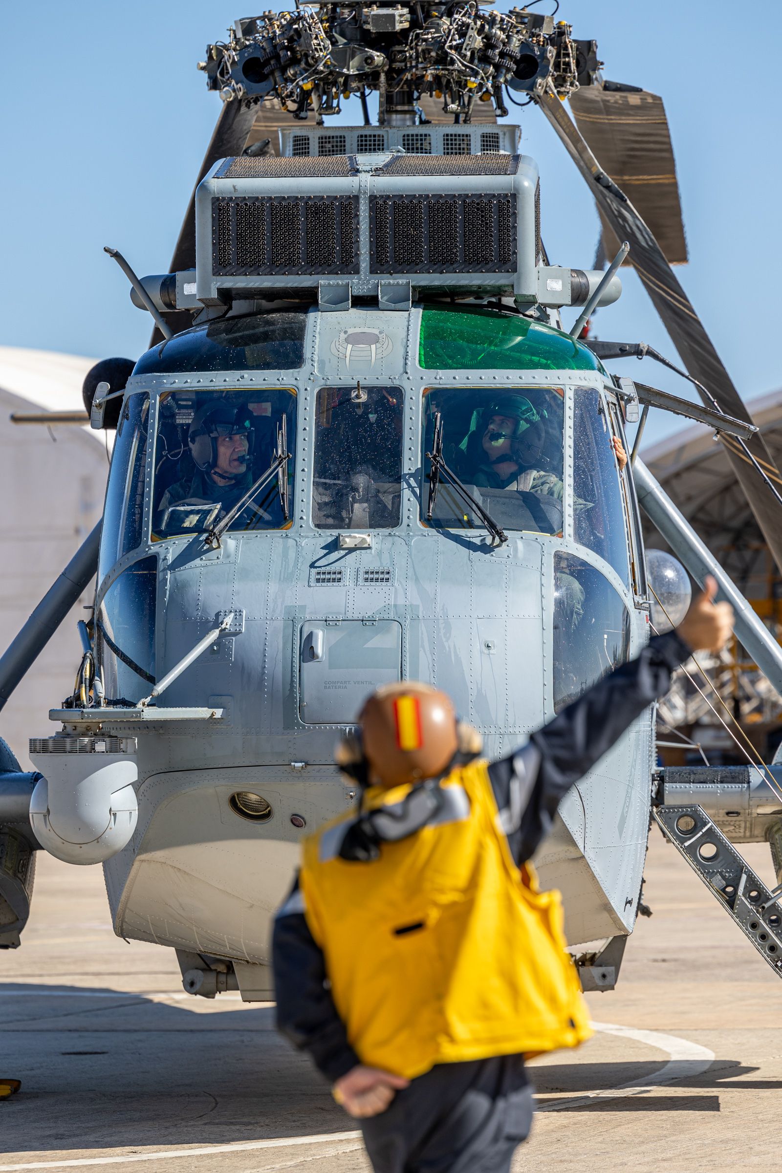 Imágenes de la Despedida del Sea King de la quinta escuadrilla